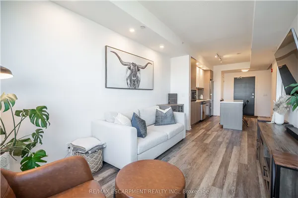 5230 Dundas Street