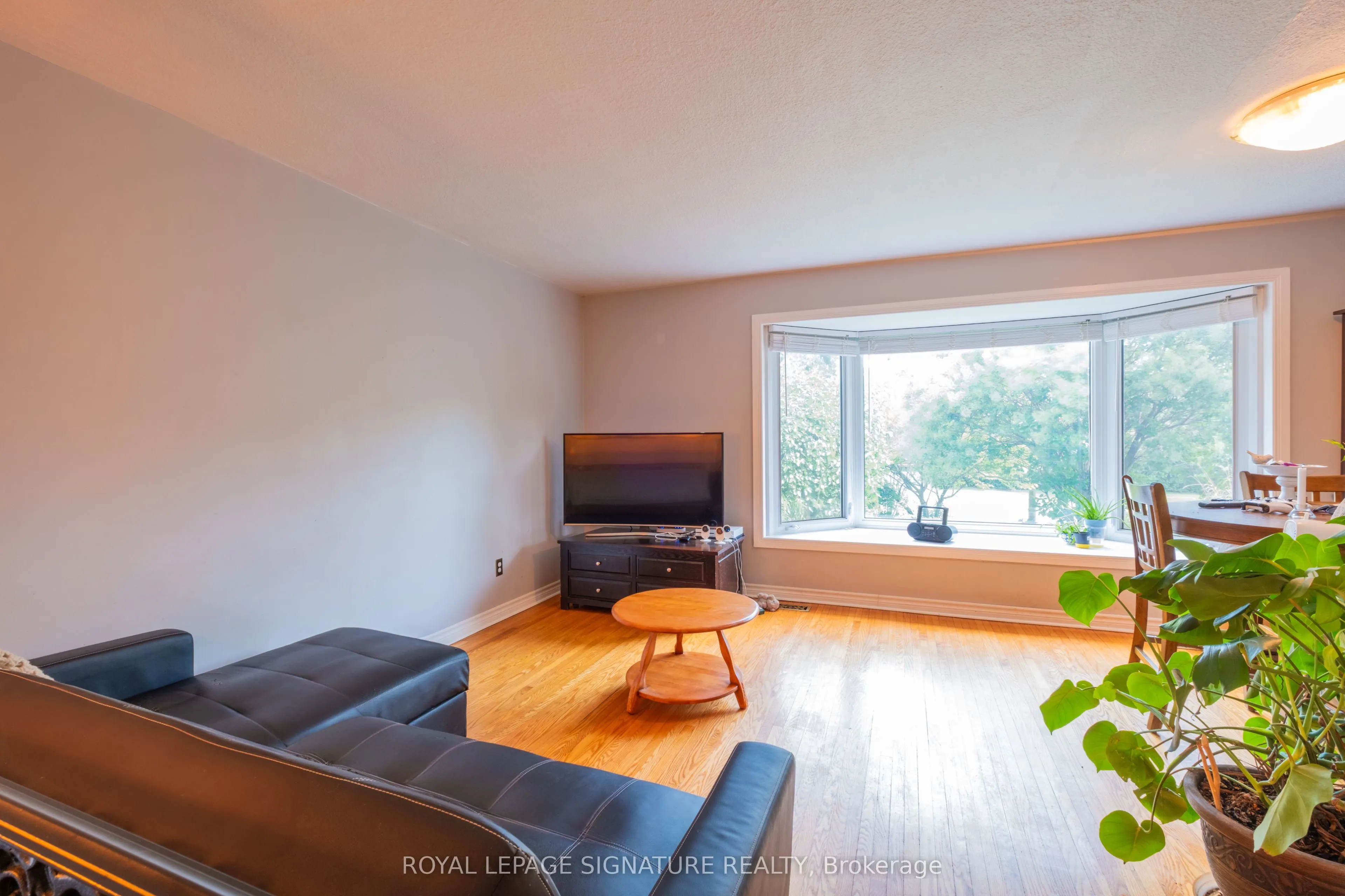 82 Roseford Terrace