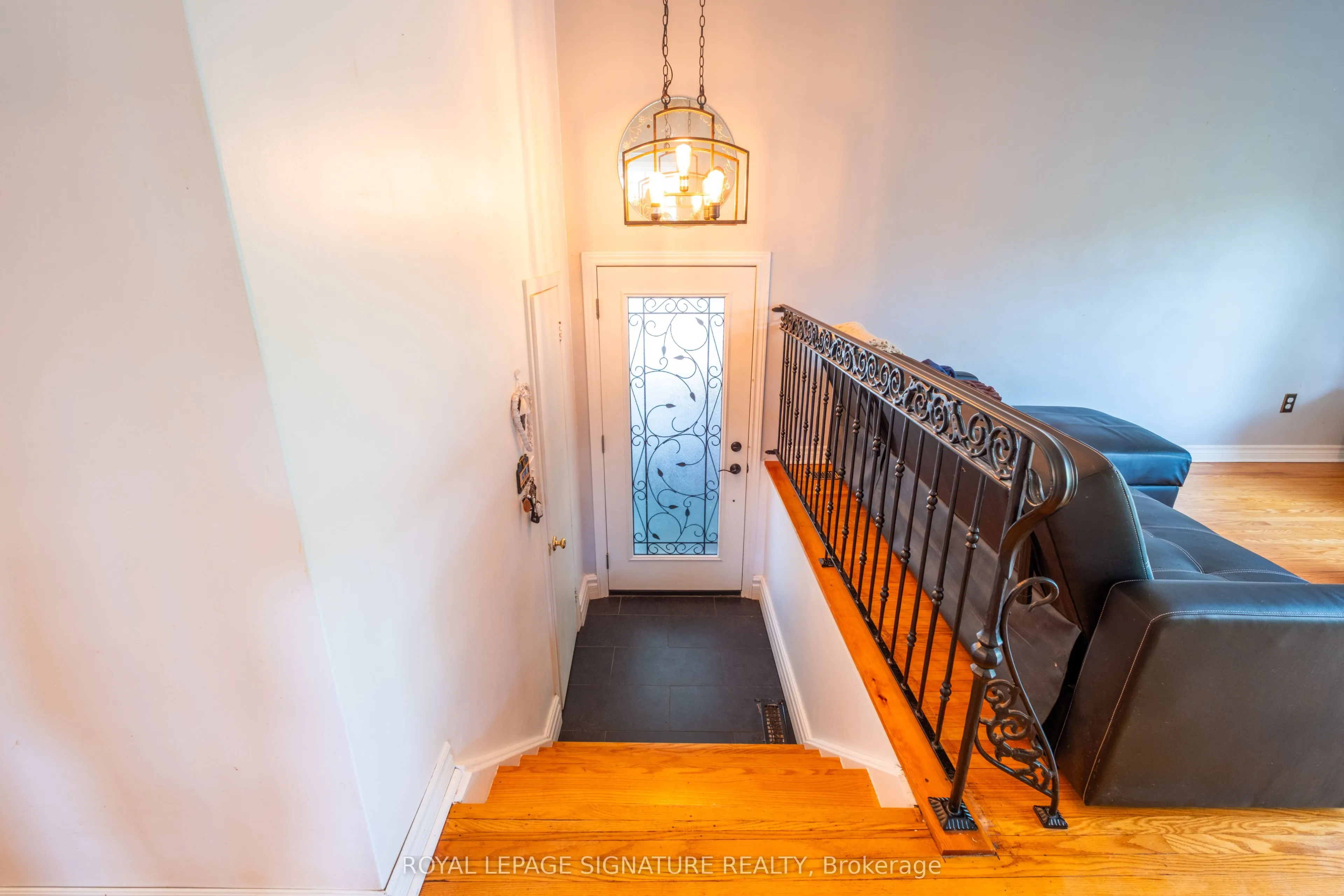 82 Roseford Terrace