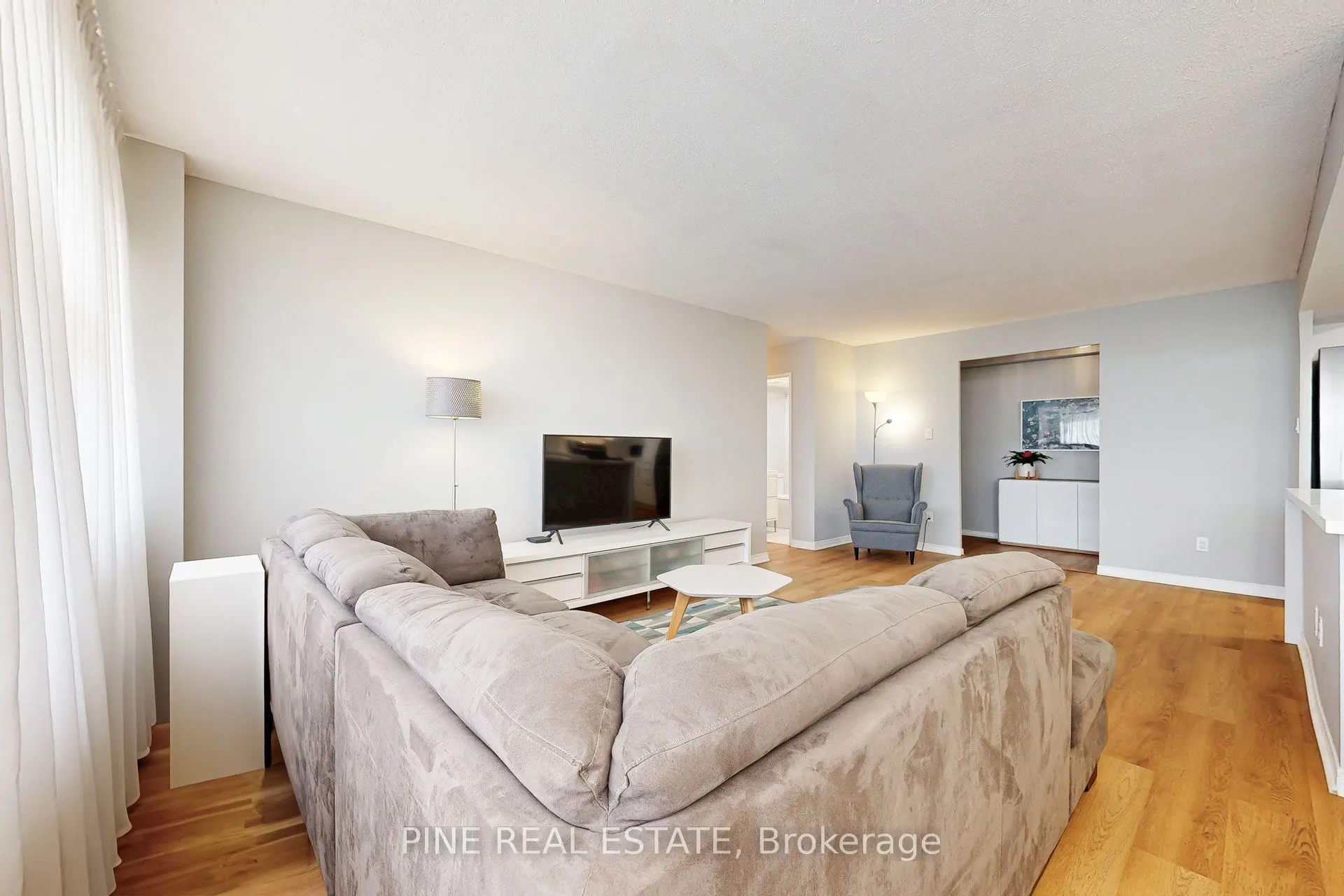 155 Marlee Avenue, #2307