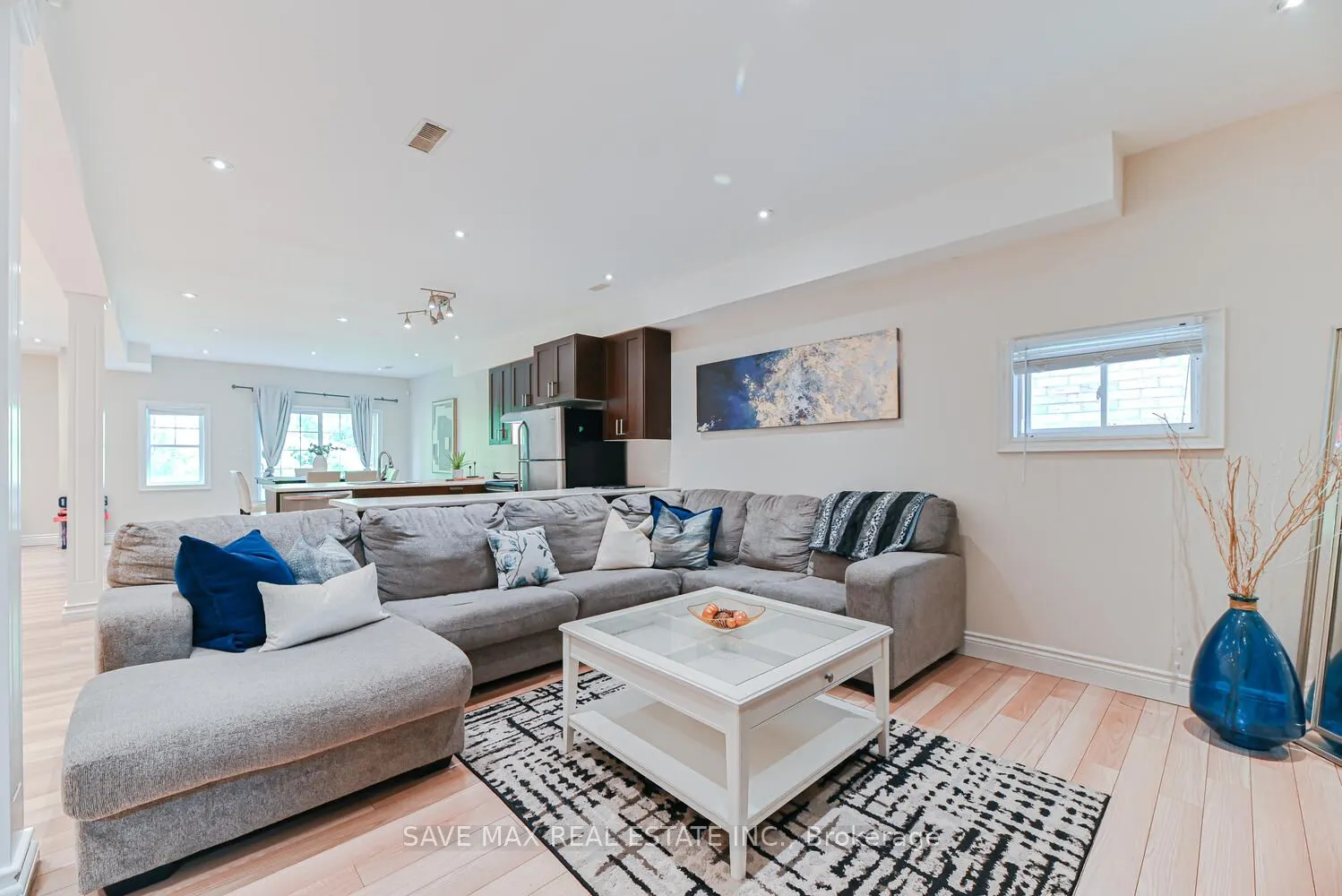 11 Haywood Drive