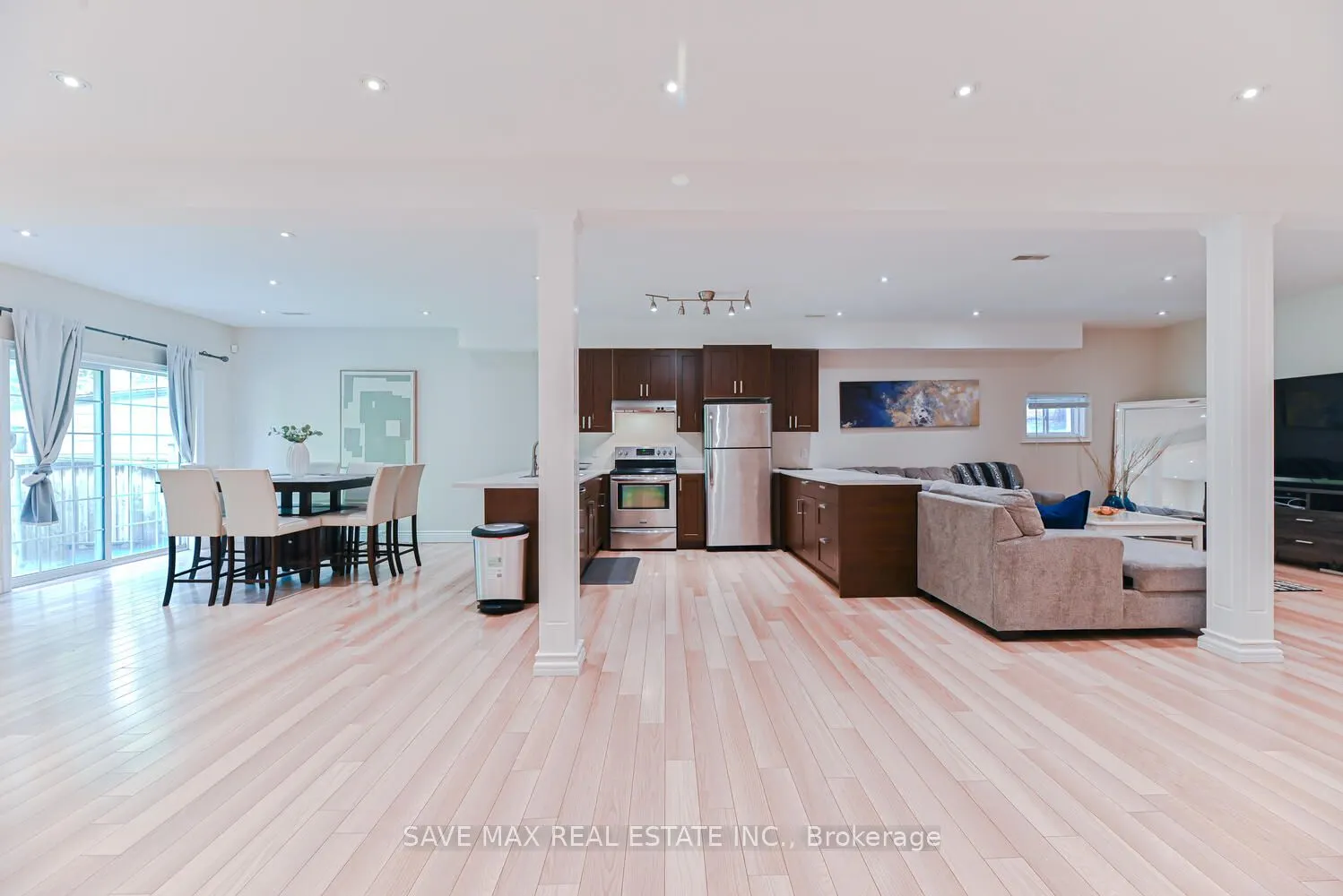 11 Haywood Drive