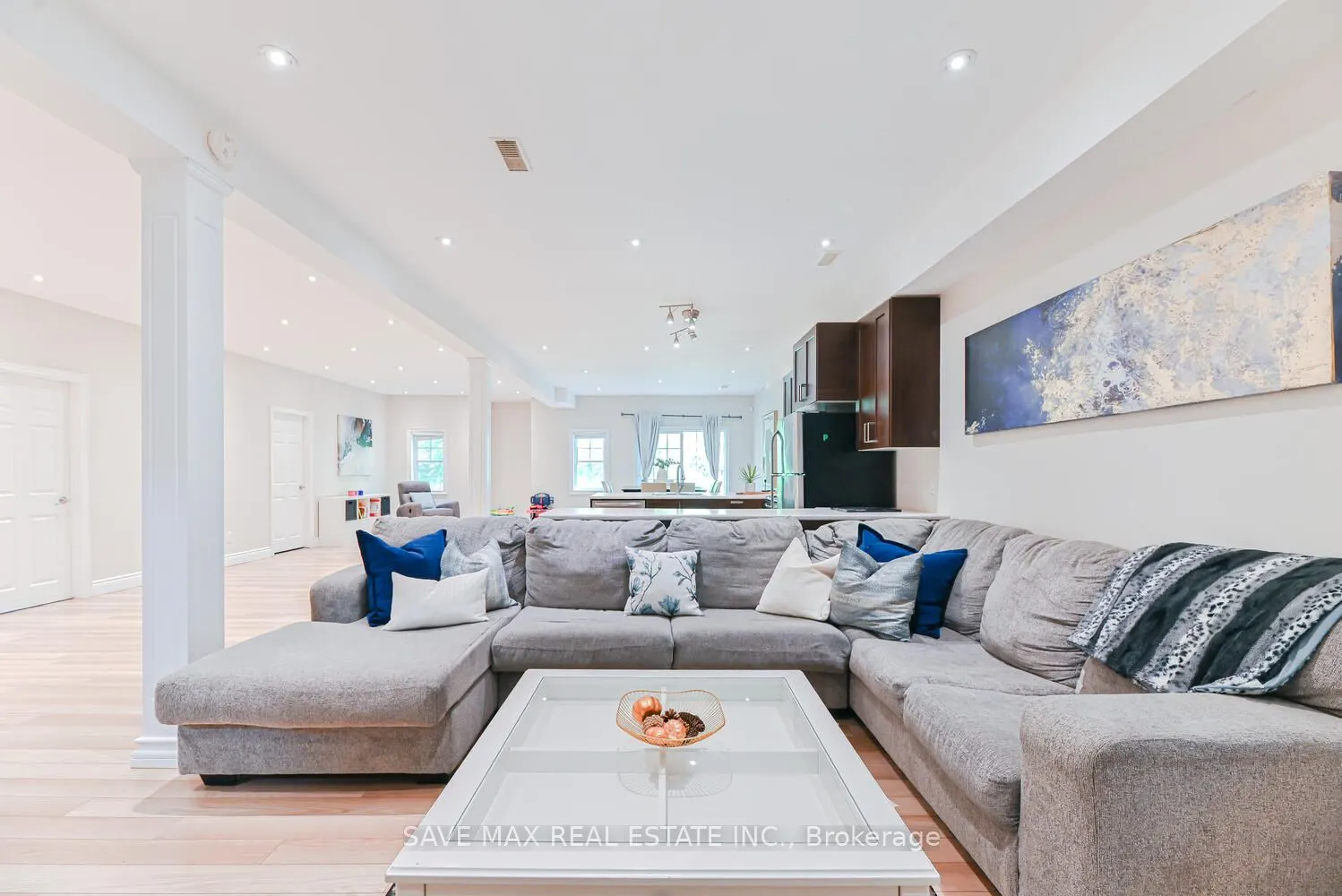 11 Haywood Drive