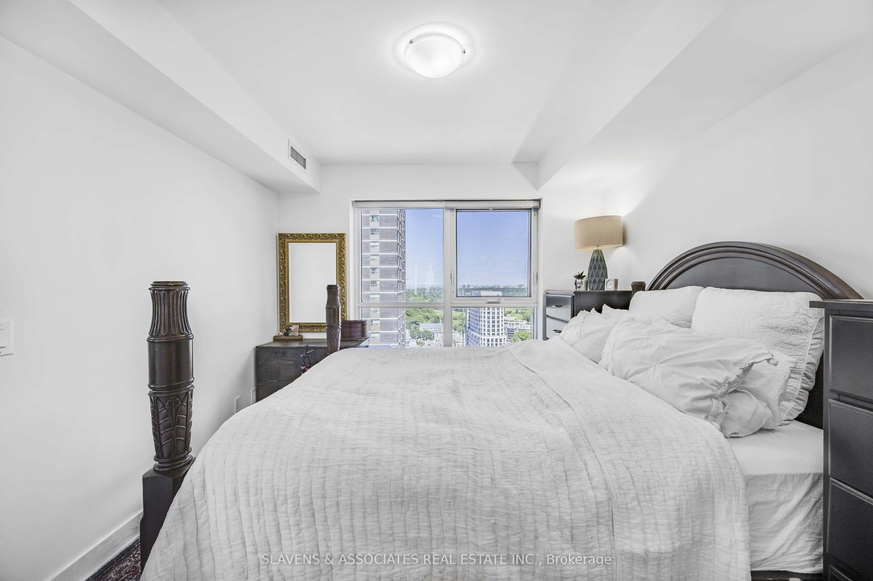 5 Mabelle Avenue, #2633
