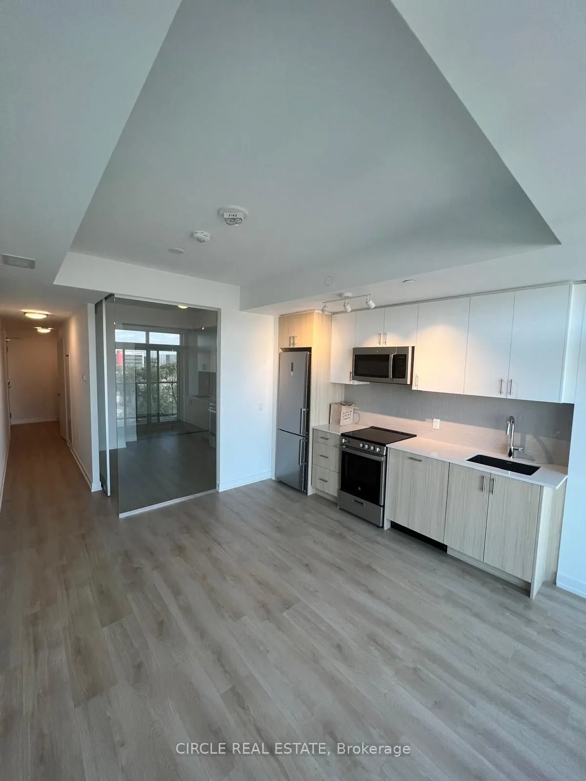 1195 The Queensway Street, #519