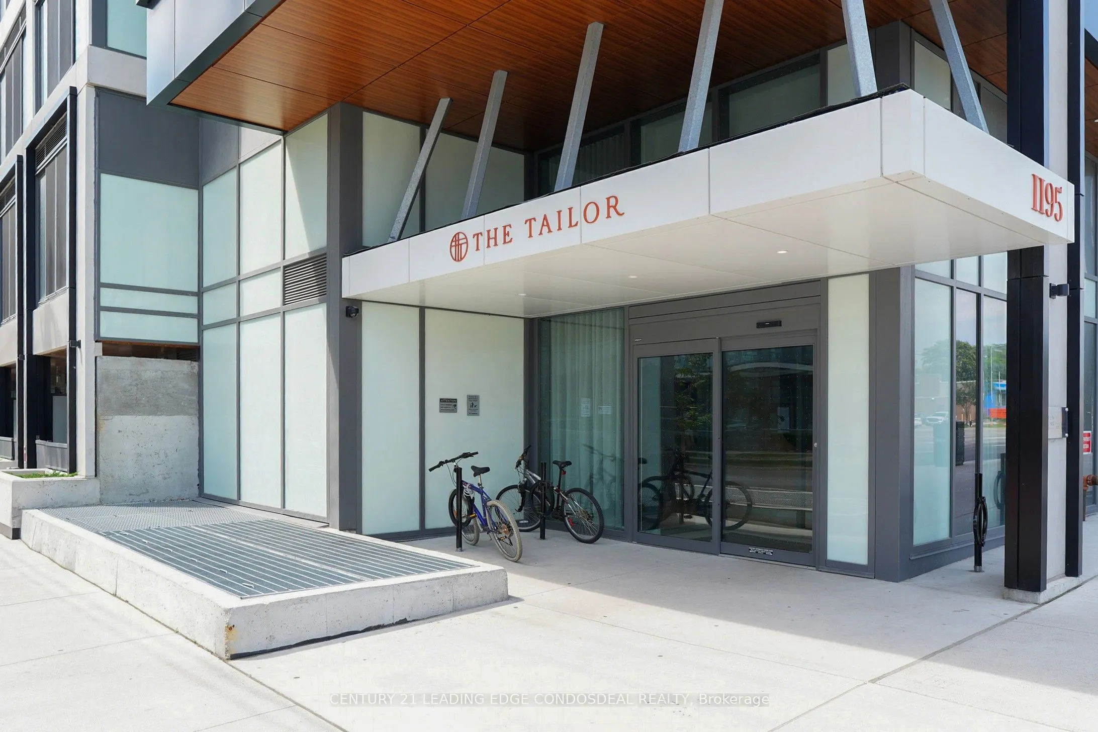 1195 The Queensway Street, #907