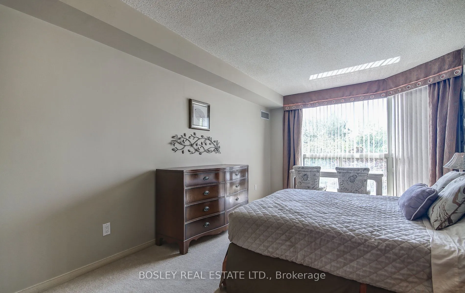 1800 The Collegeway, #210