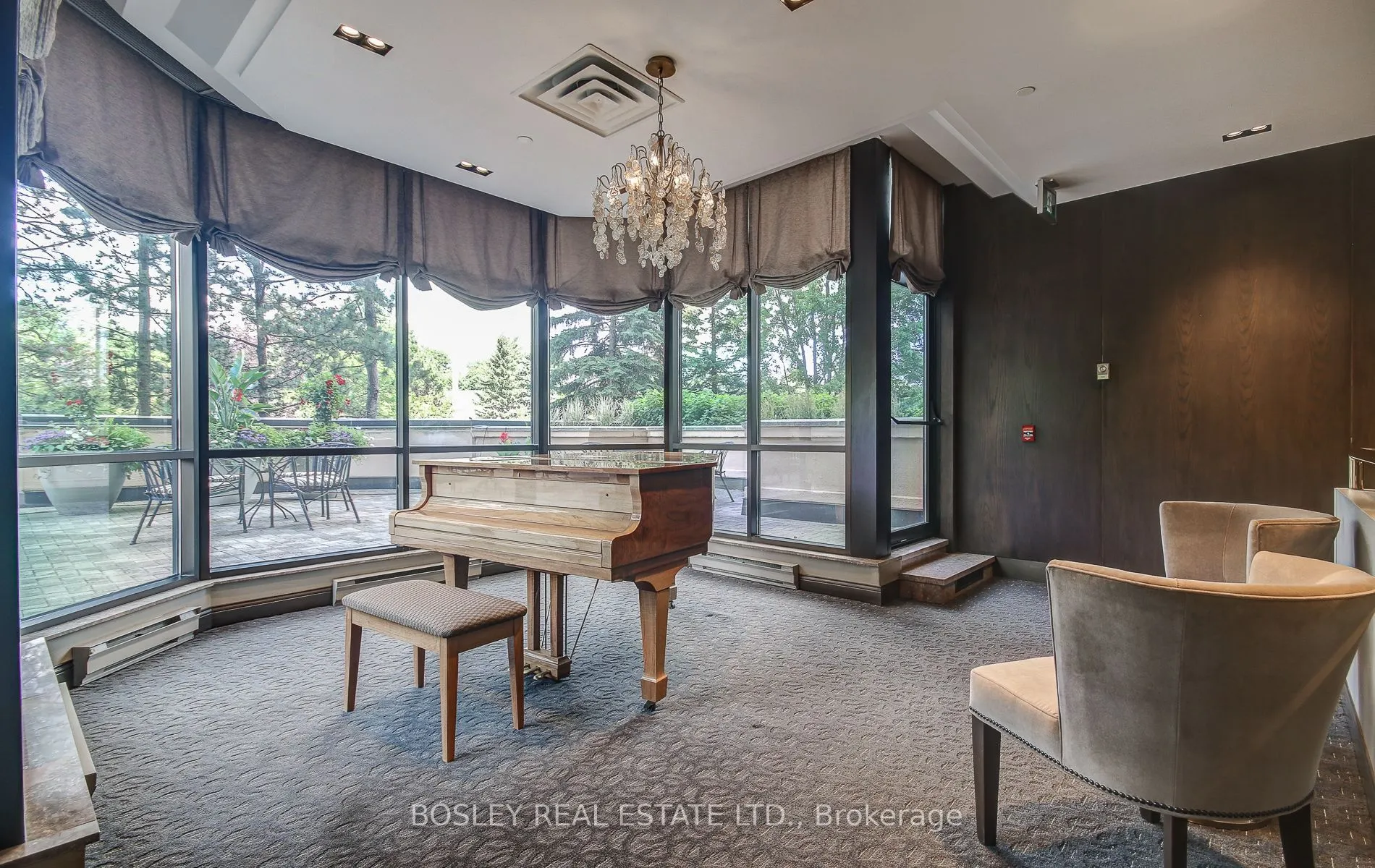 1800 The Collegeway, #210