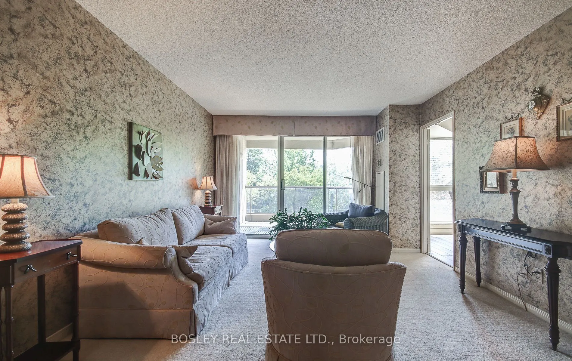 1800 The Collegeway, #210