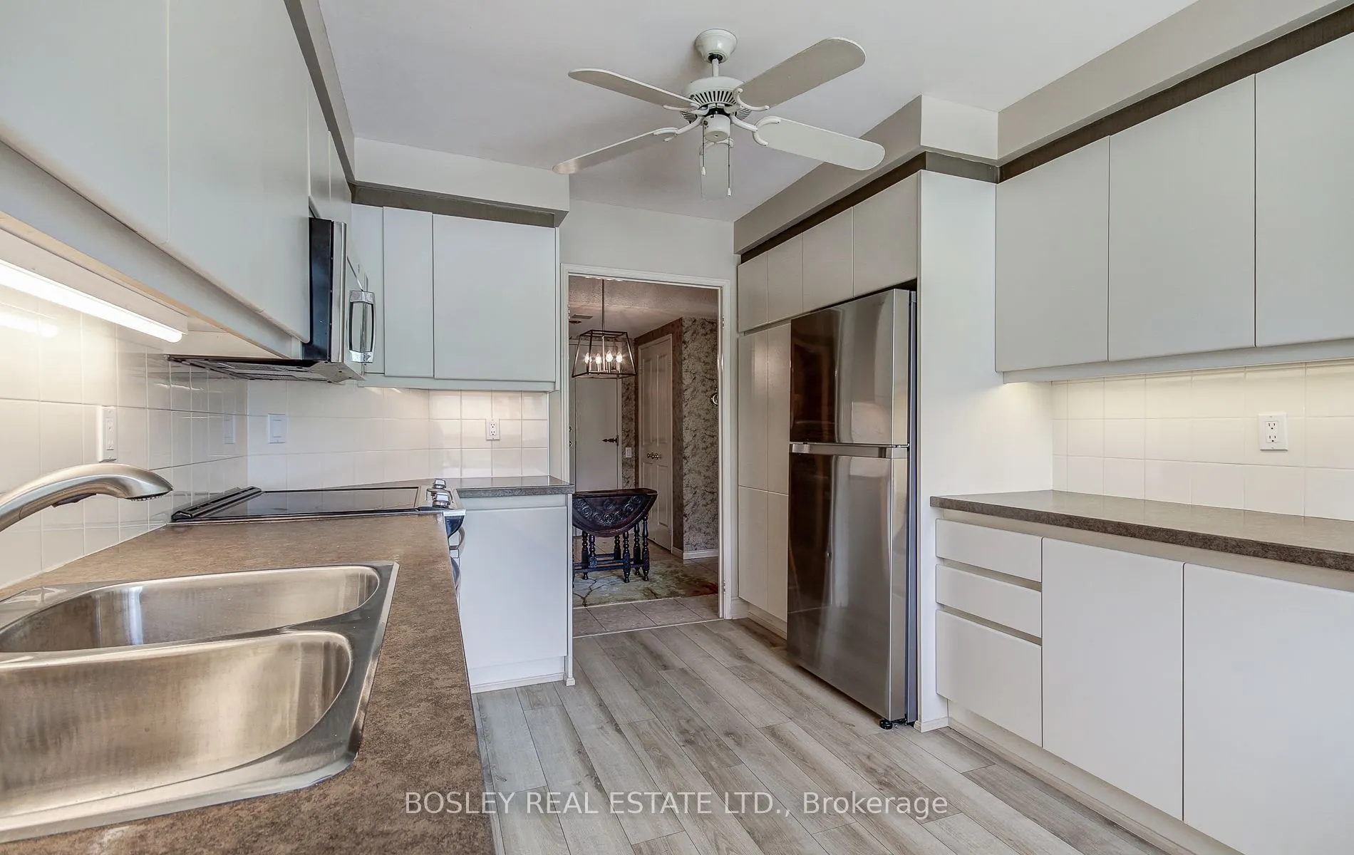 1800 The Collegeway, #210