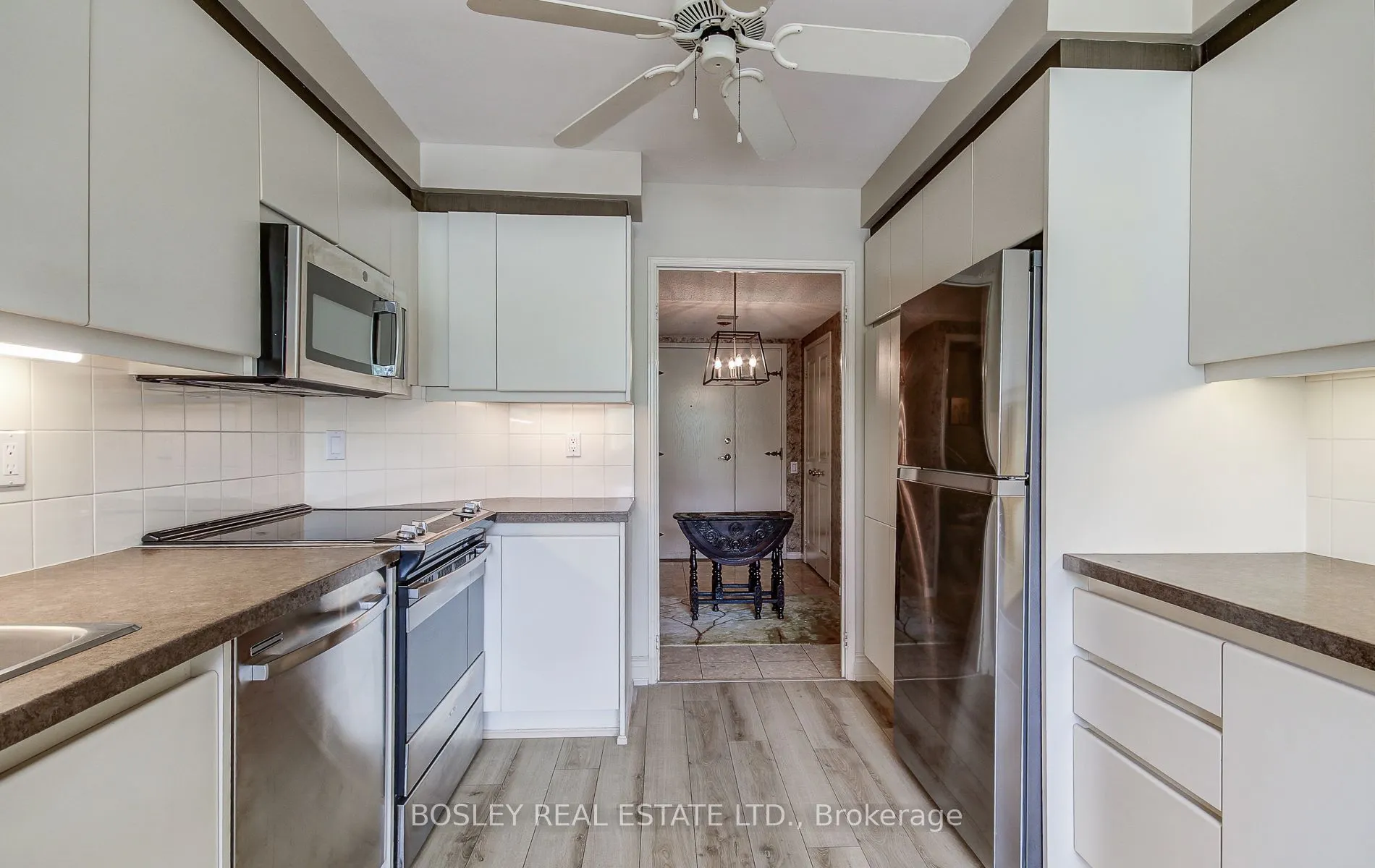 1800 The Collegeway, #210
