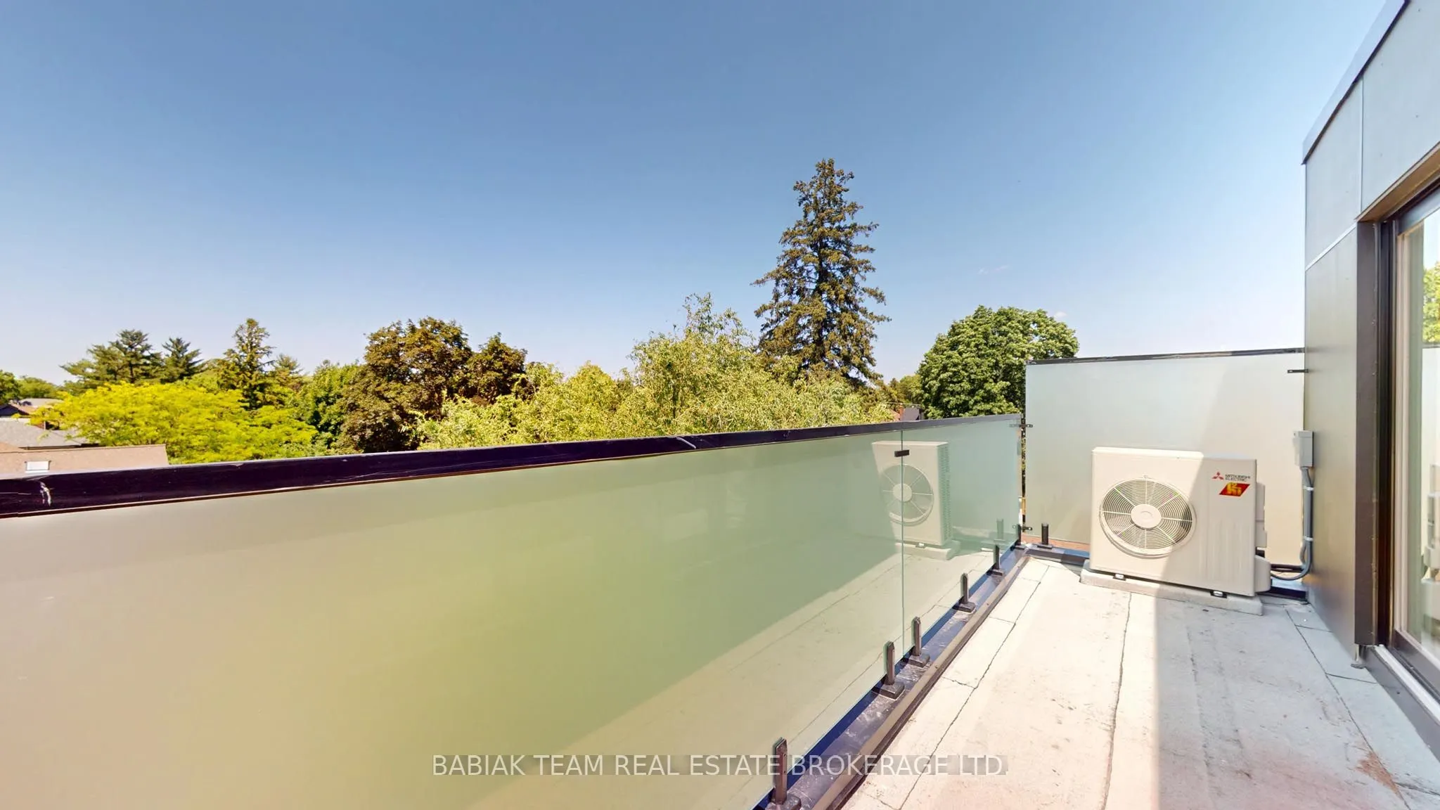656 Annette Street, #302