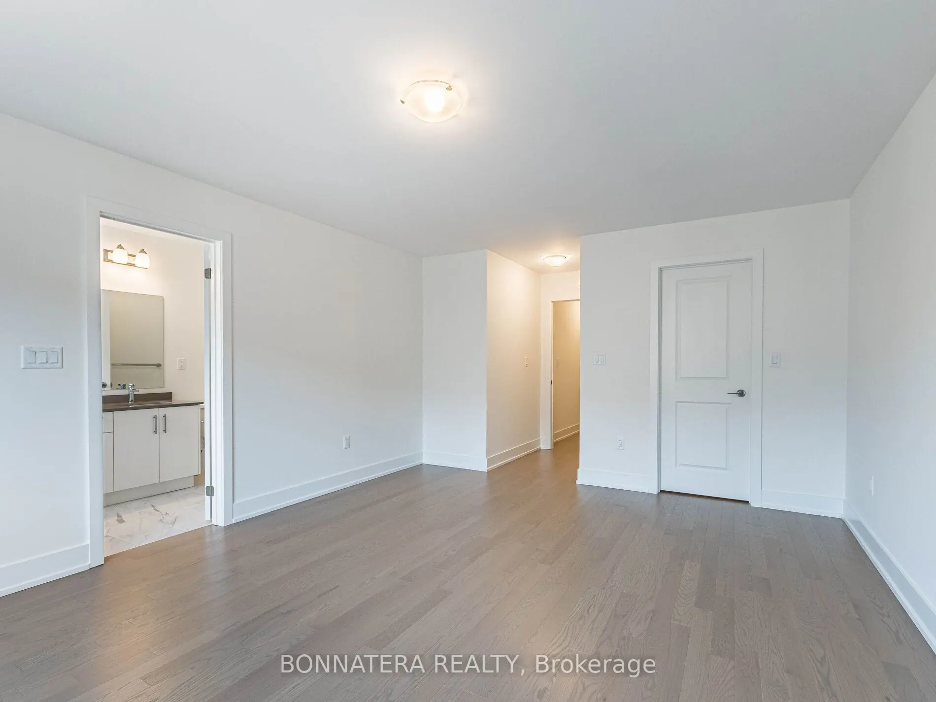3080 Harvard Gardens