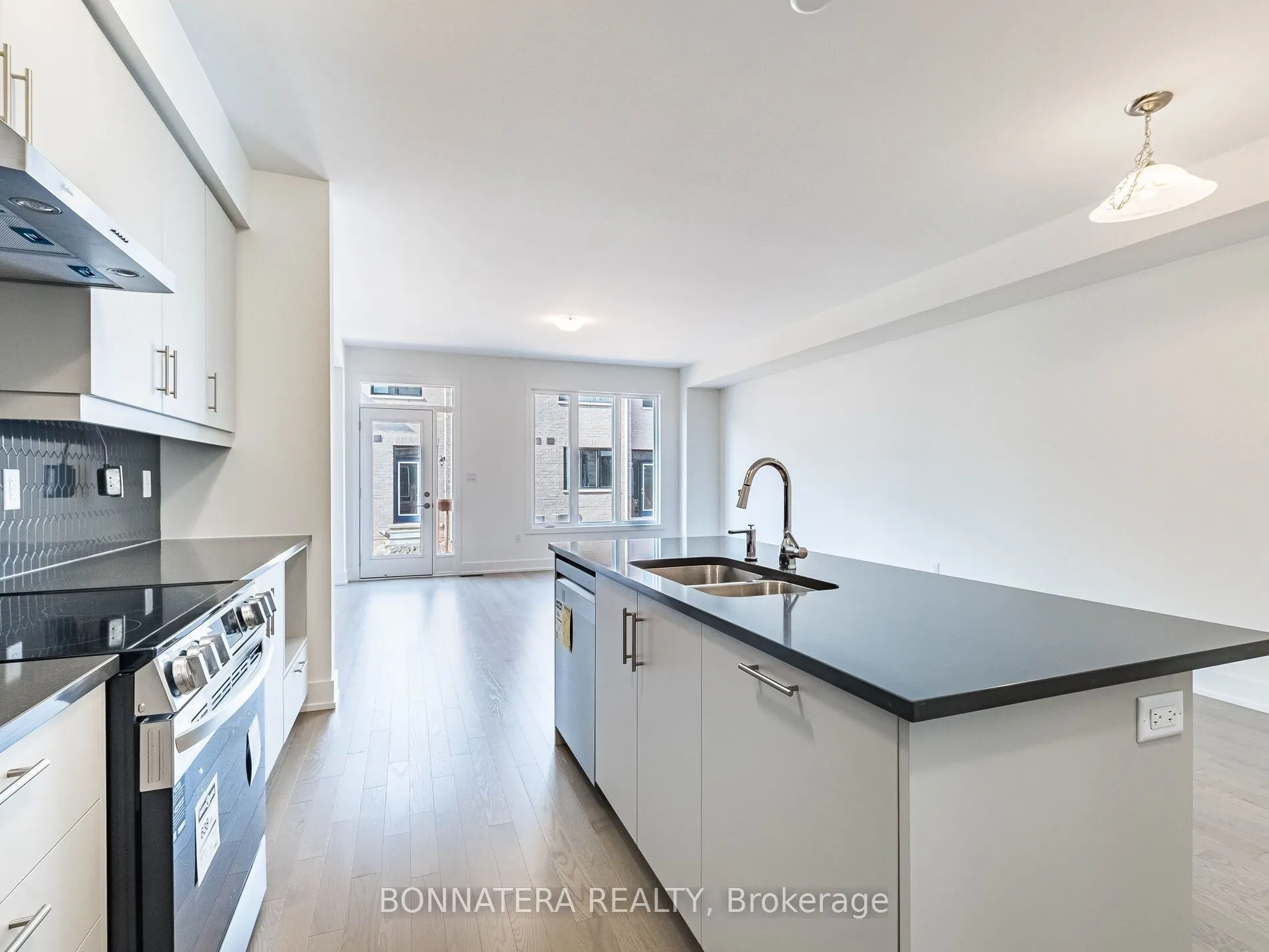 3080 Harvard Gardens