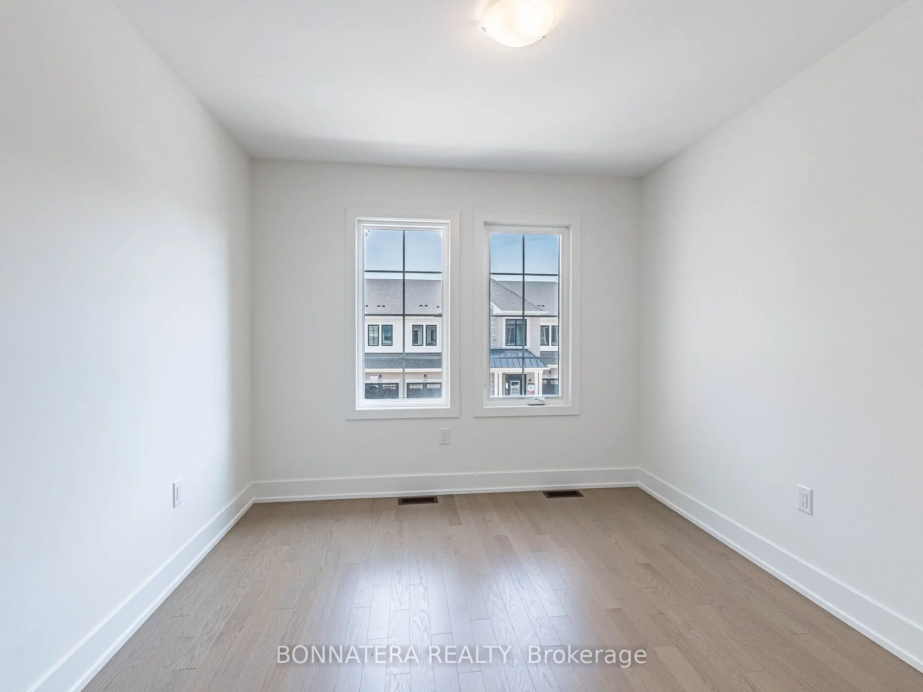 3080 Harvard Gardens