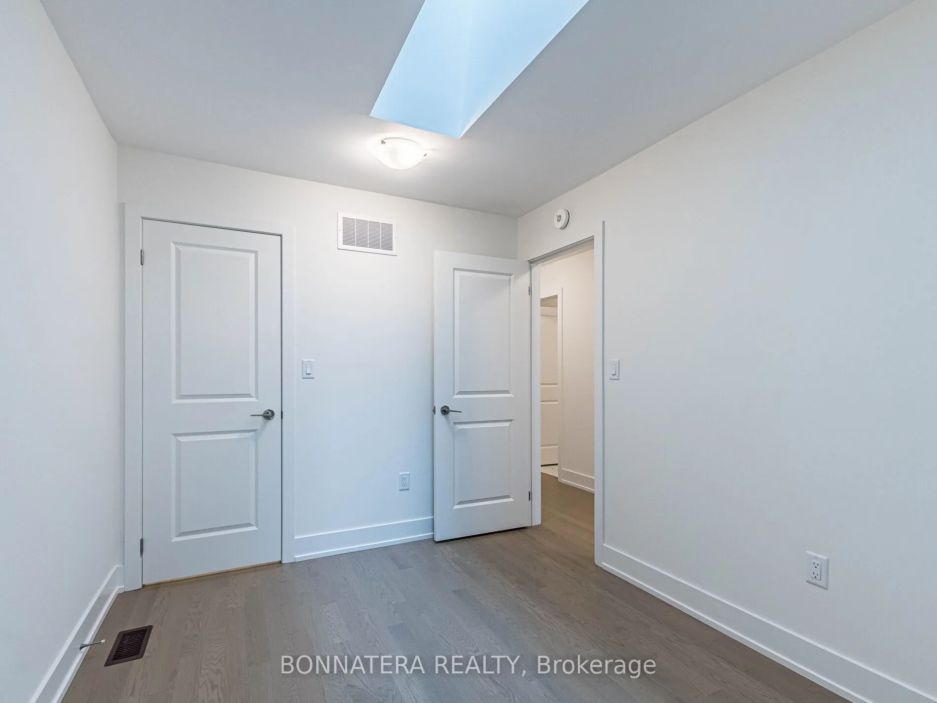 3080 Harvard Gardens