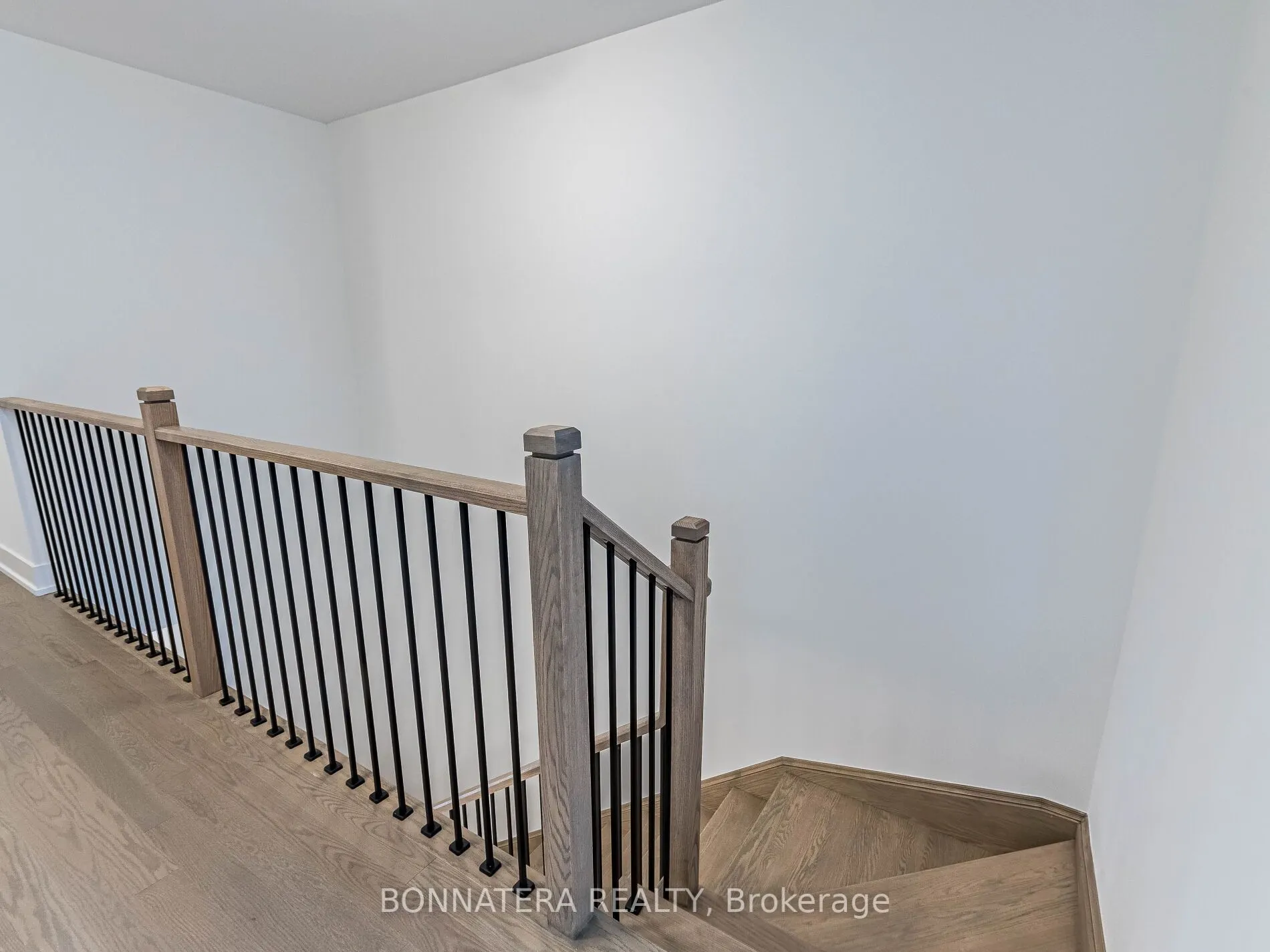 3080 Harvard Gardens