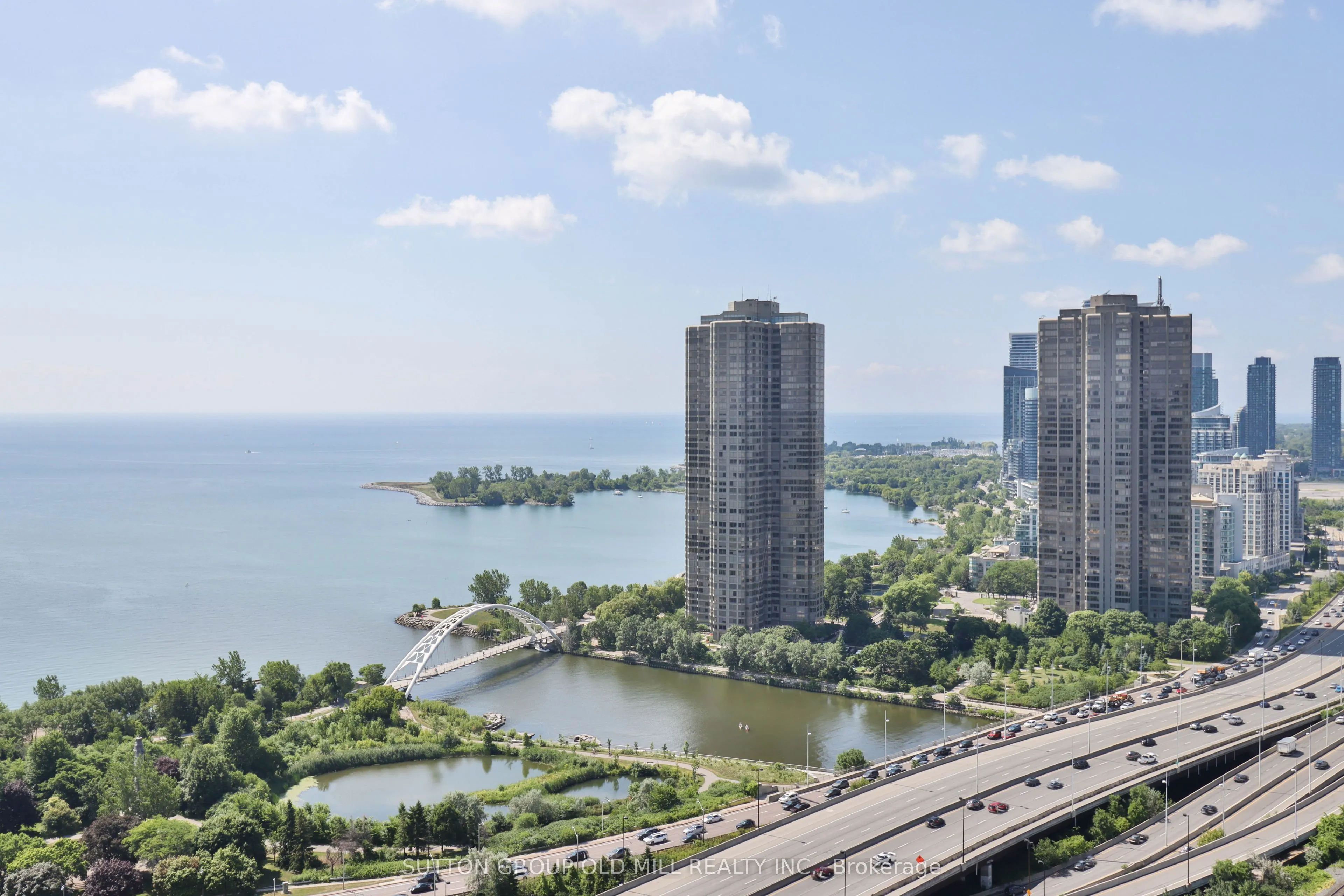 105 The Queensway, #3106