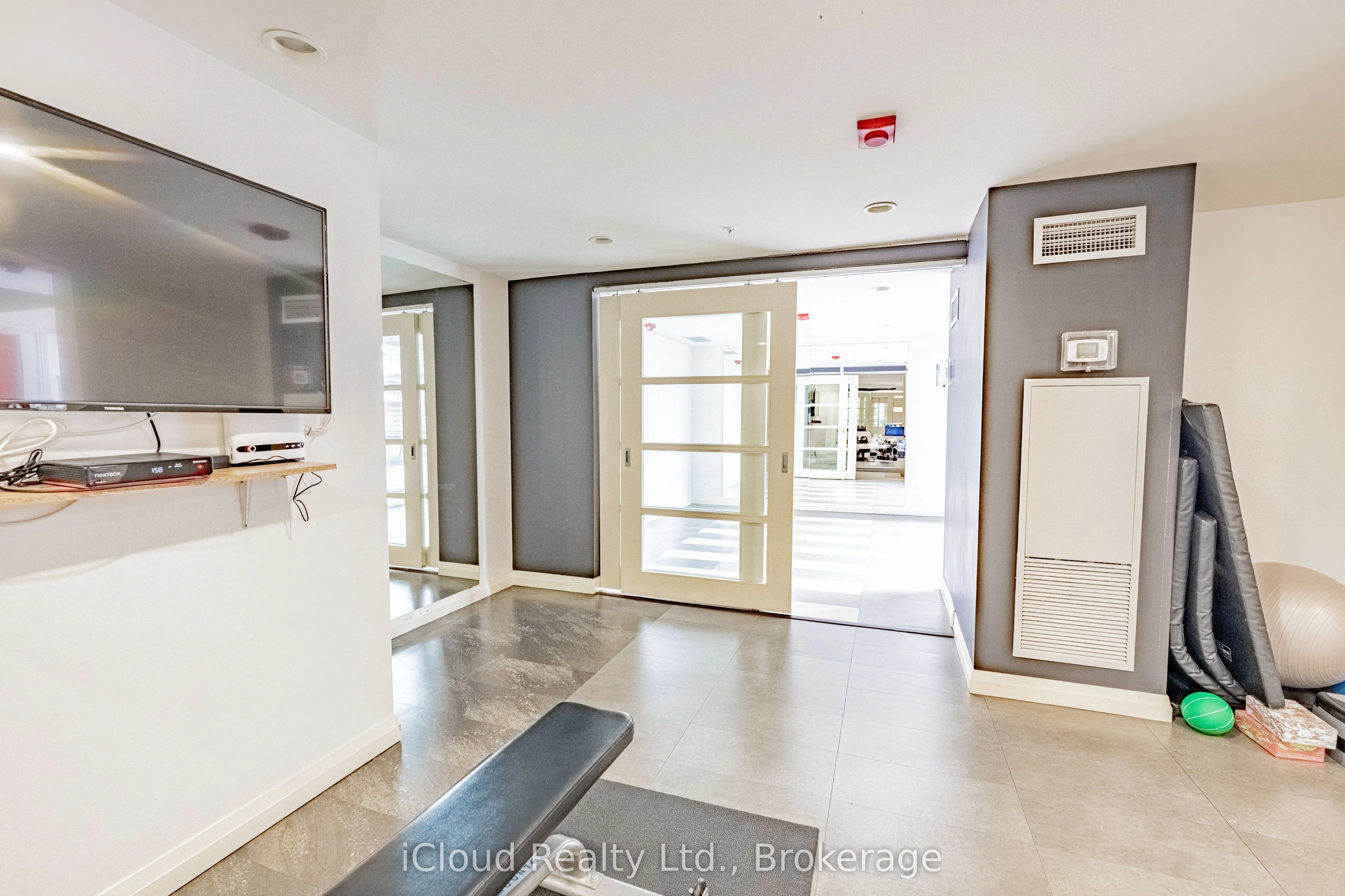 15 James Finlay Way, #625