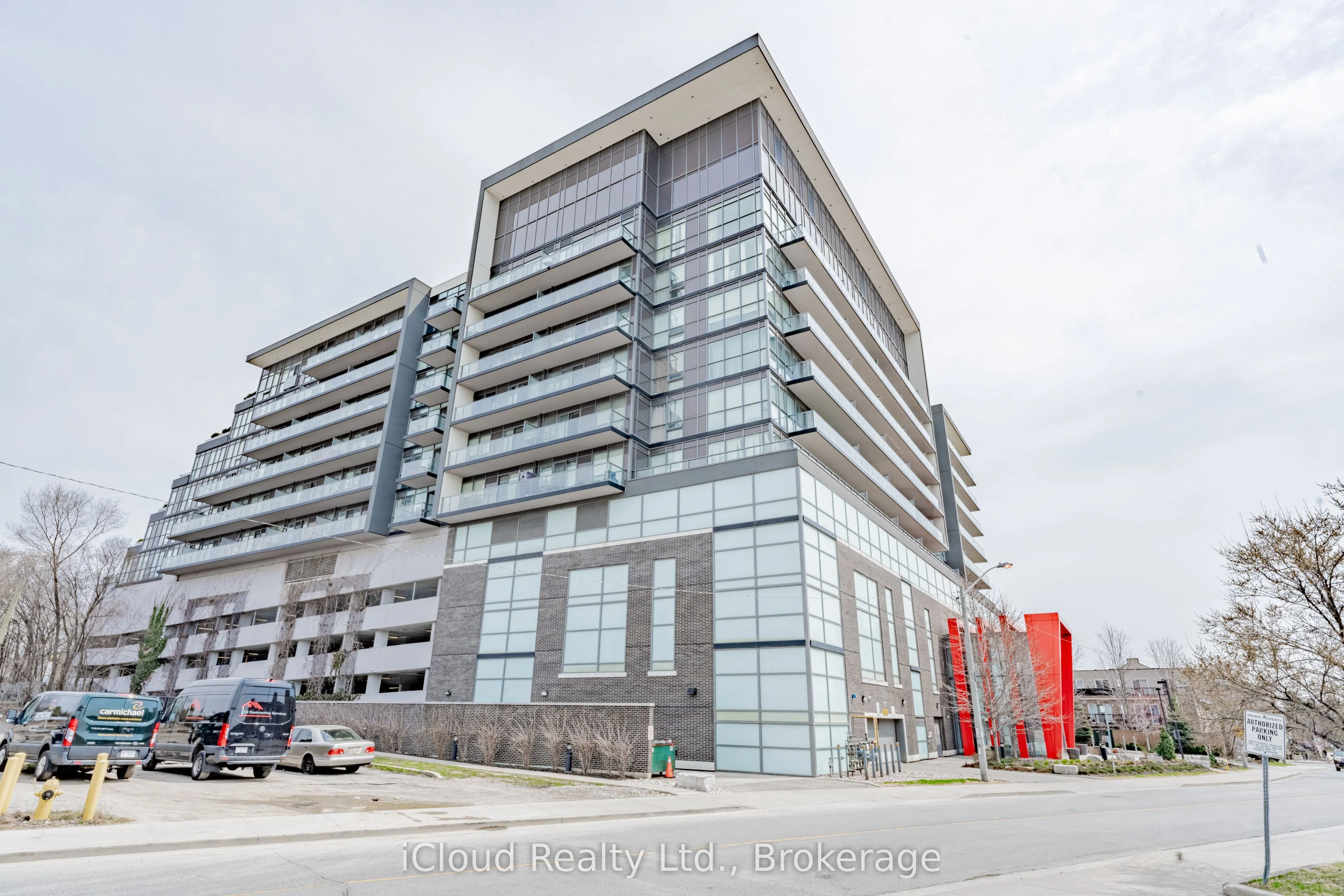 15 James Finlay Way, #625