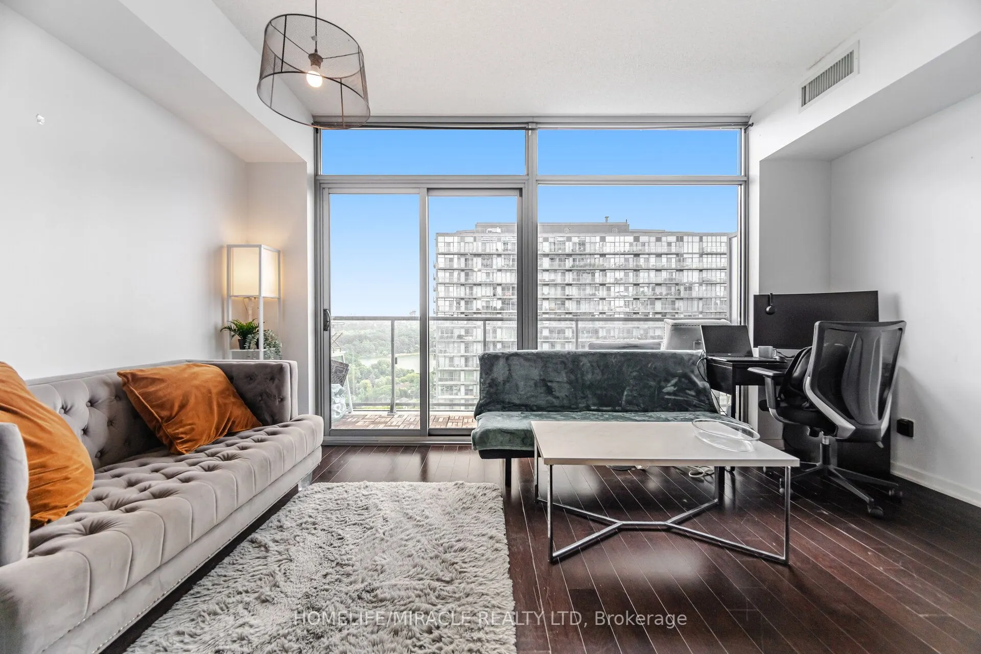 105 The Queensway Avenue, #2413