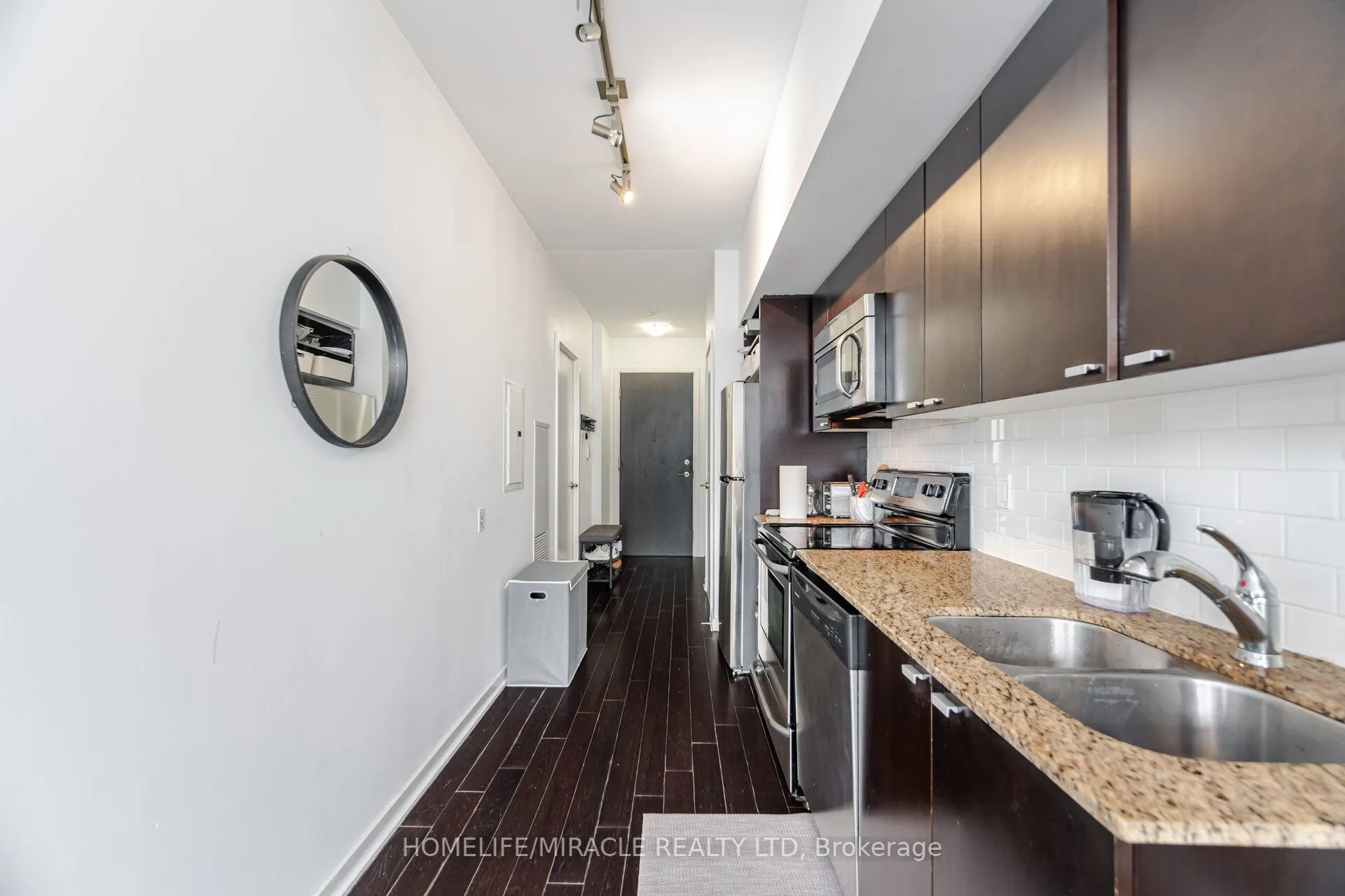 105 The Queensway Avenue, #2413