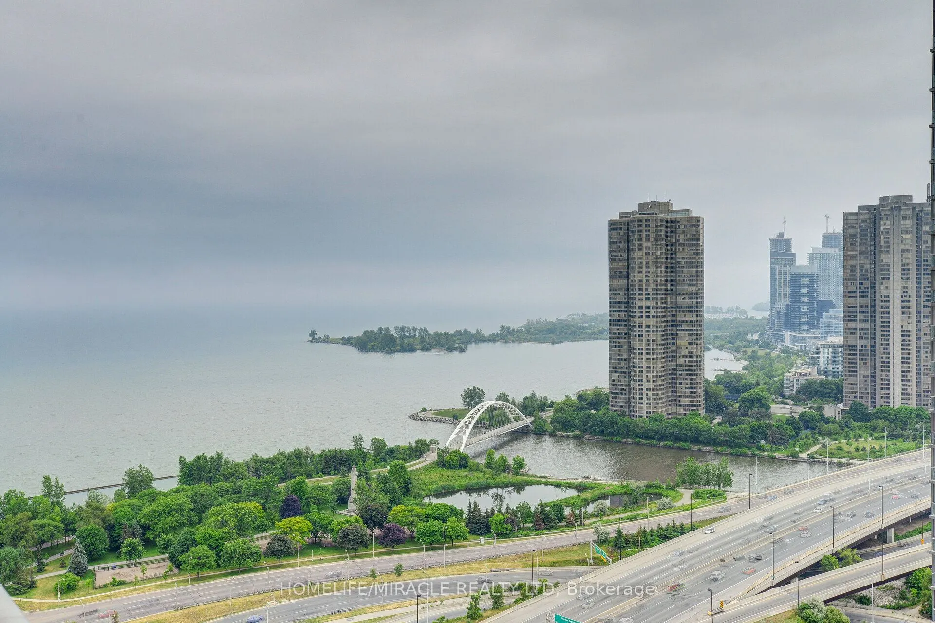 105 The Queensway Avenue, #2413