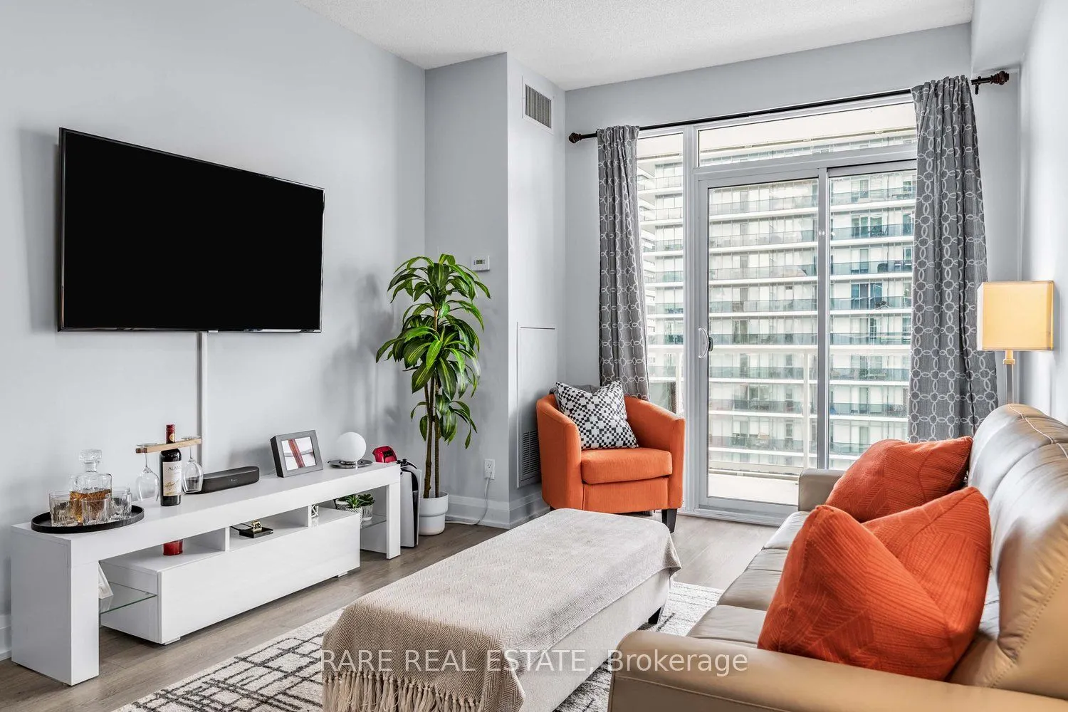 56 Annie Craig Drive, #2404