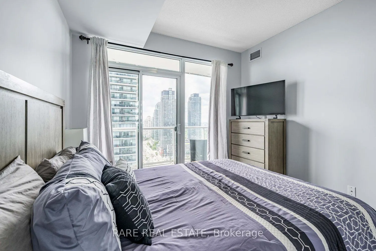56 Annie Craig Drive, #2404