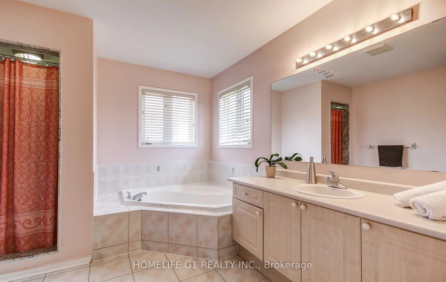 5 Beachpoint Boulevard