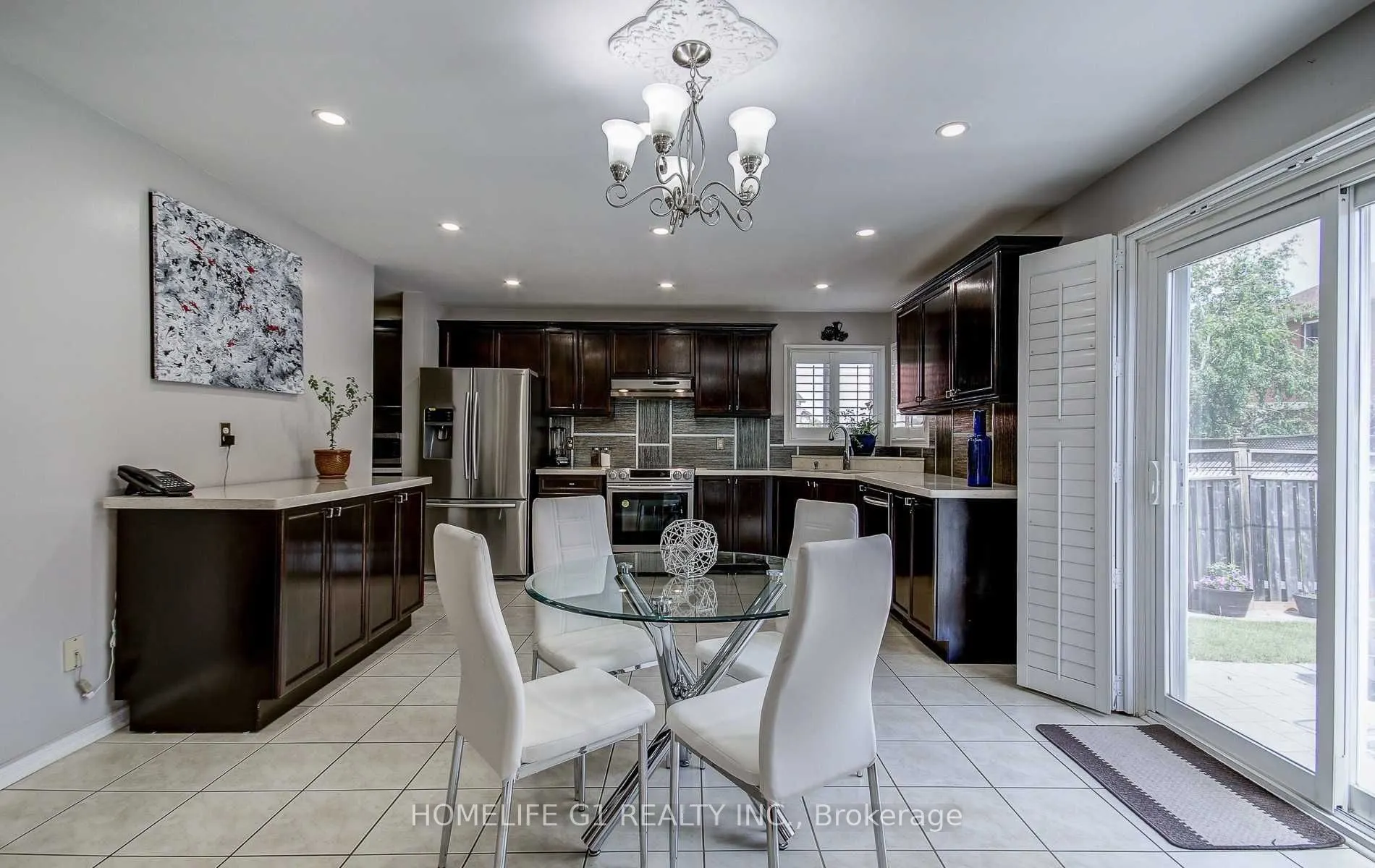5 Beachpoint Boulevard