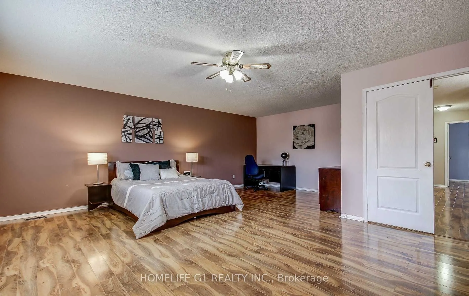 5 Beachpoint Boulevard