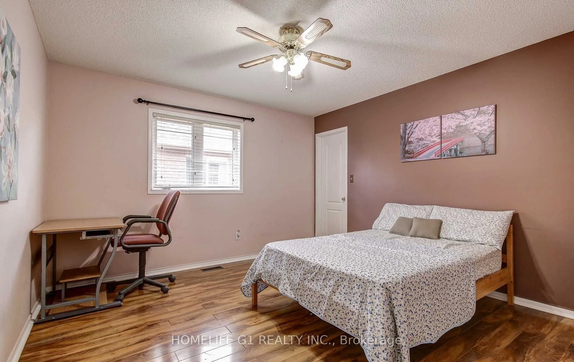 5 Beachpoint Boulevard
