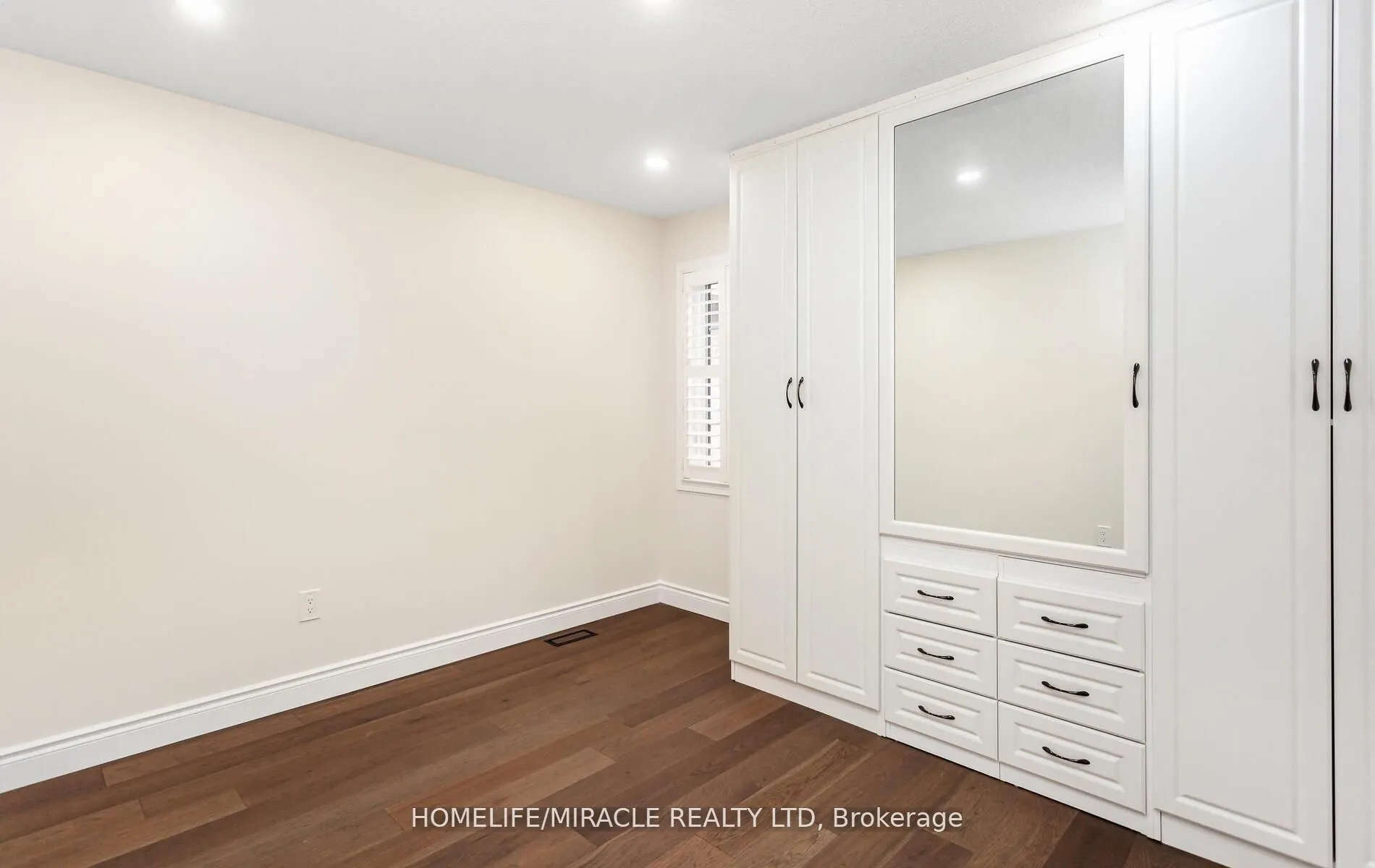 20 Aldersgate Drive