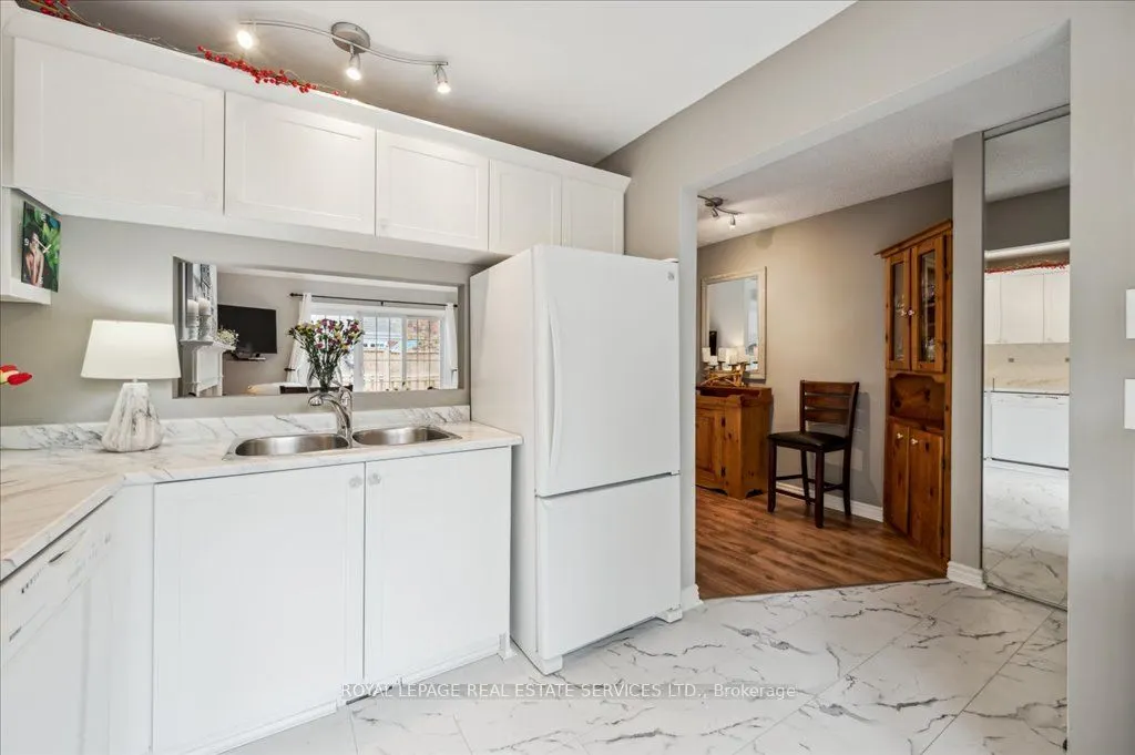 1275 Maple Crossing Boulevard, #15