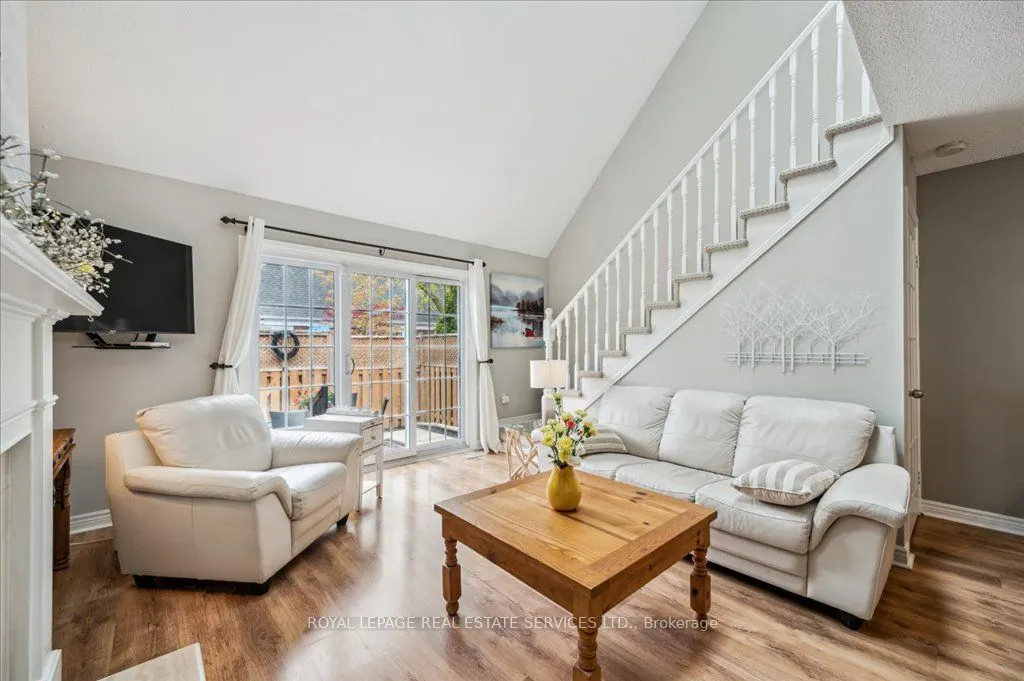1275 Maple Crossing Boulevard, #15