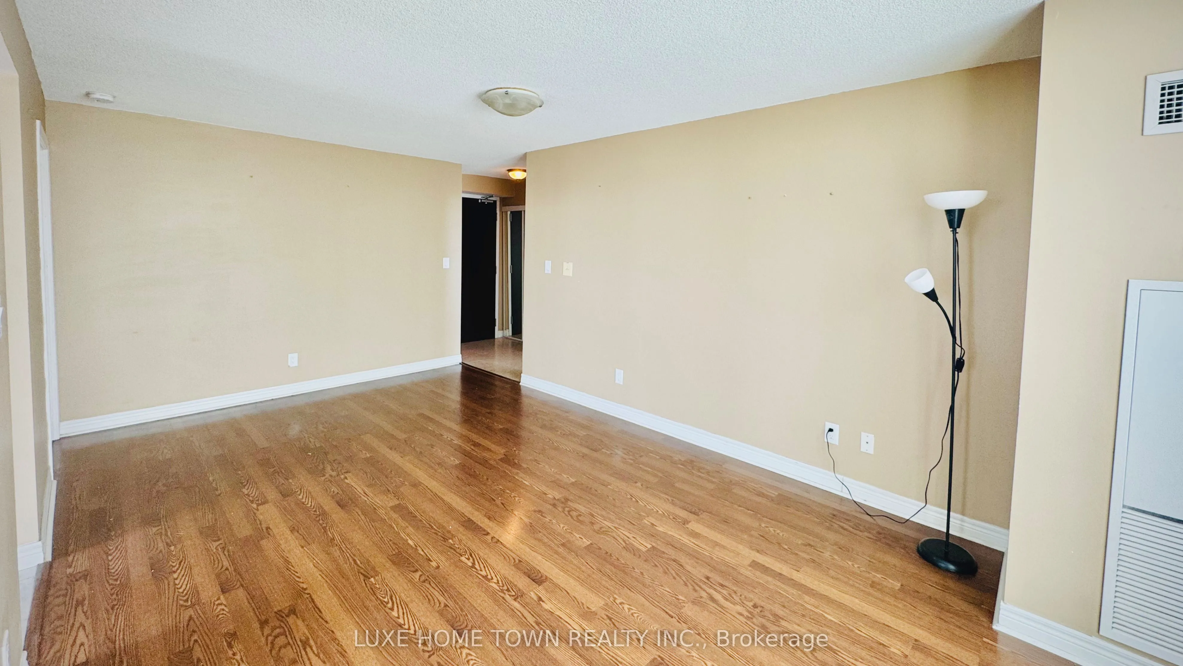 208 Enfield Place, #2108