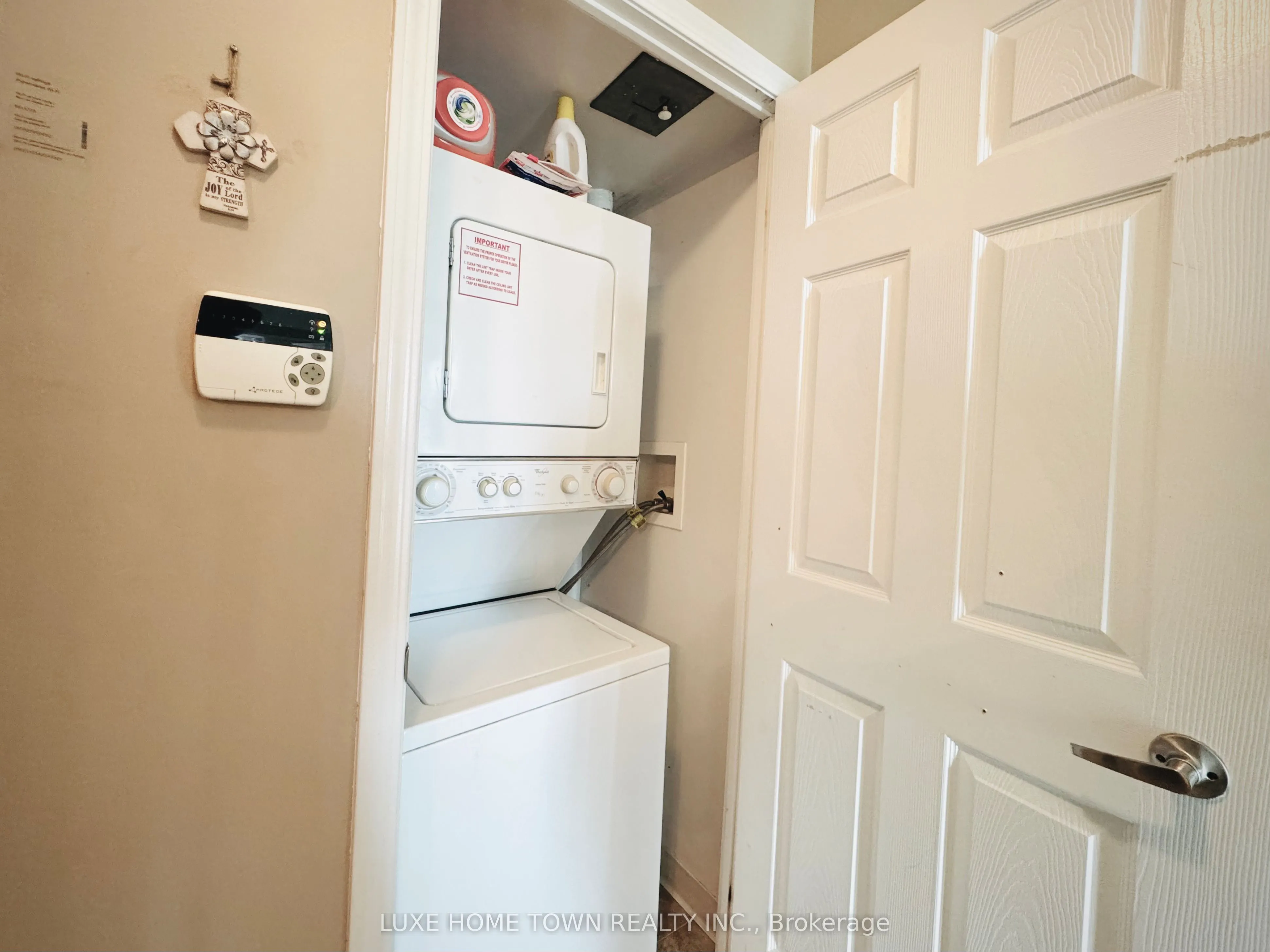 208 Enfield Place, #2108