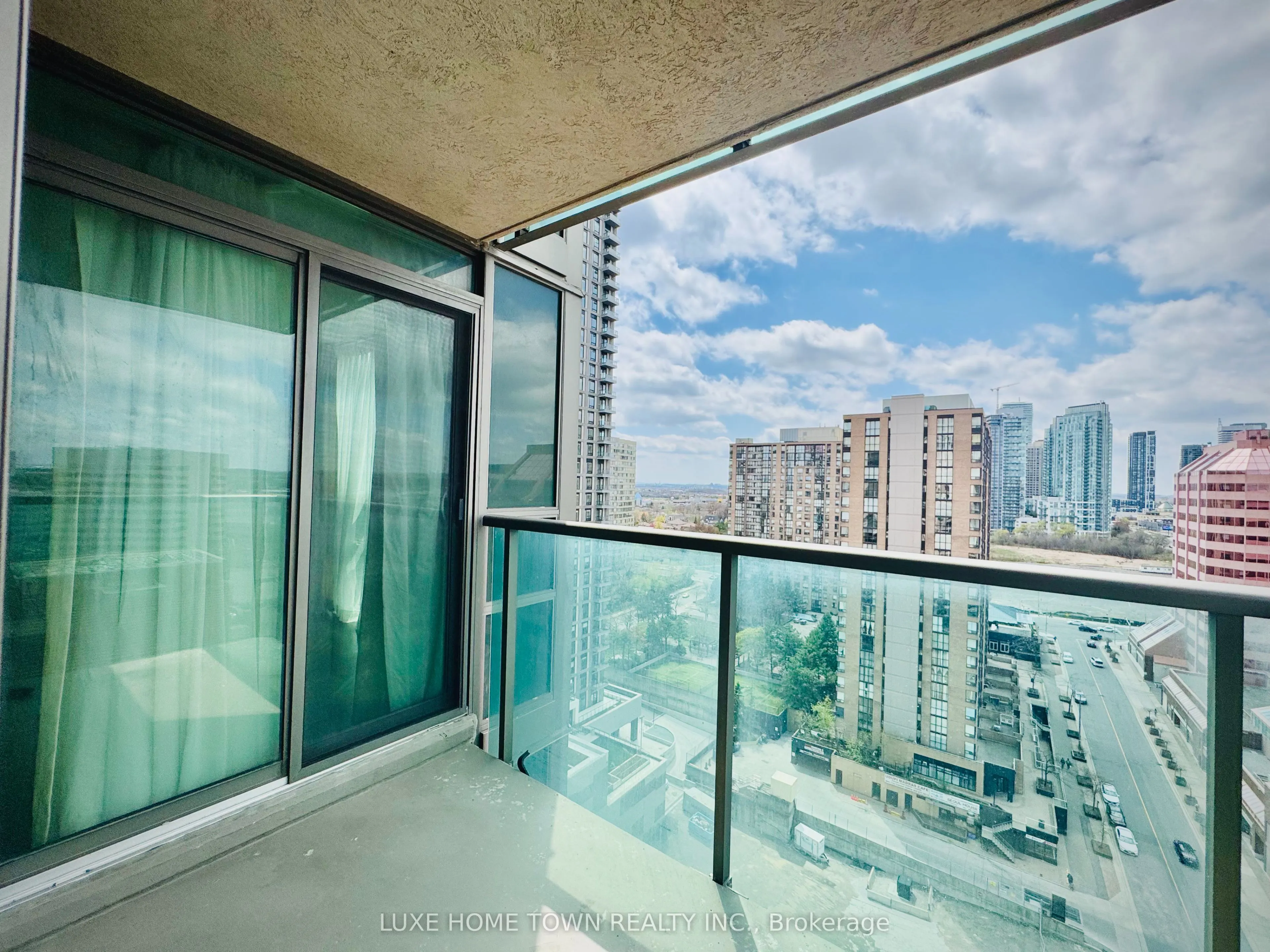208 Enfield Place, #2108