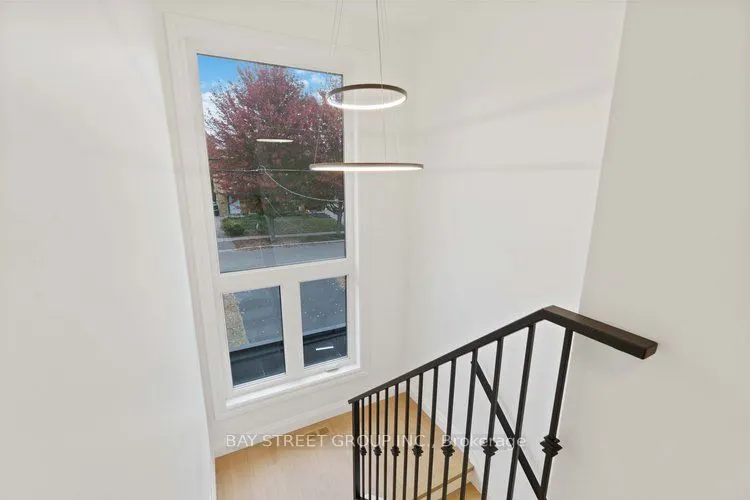 1372 Freeport Drive