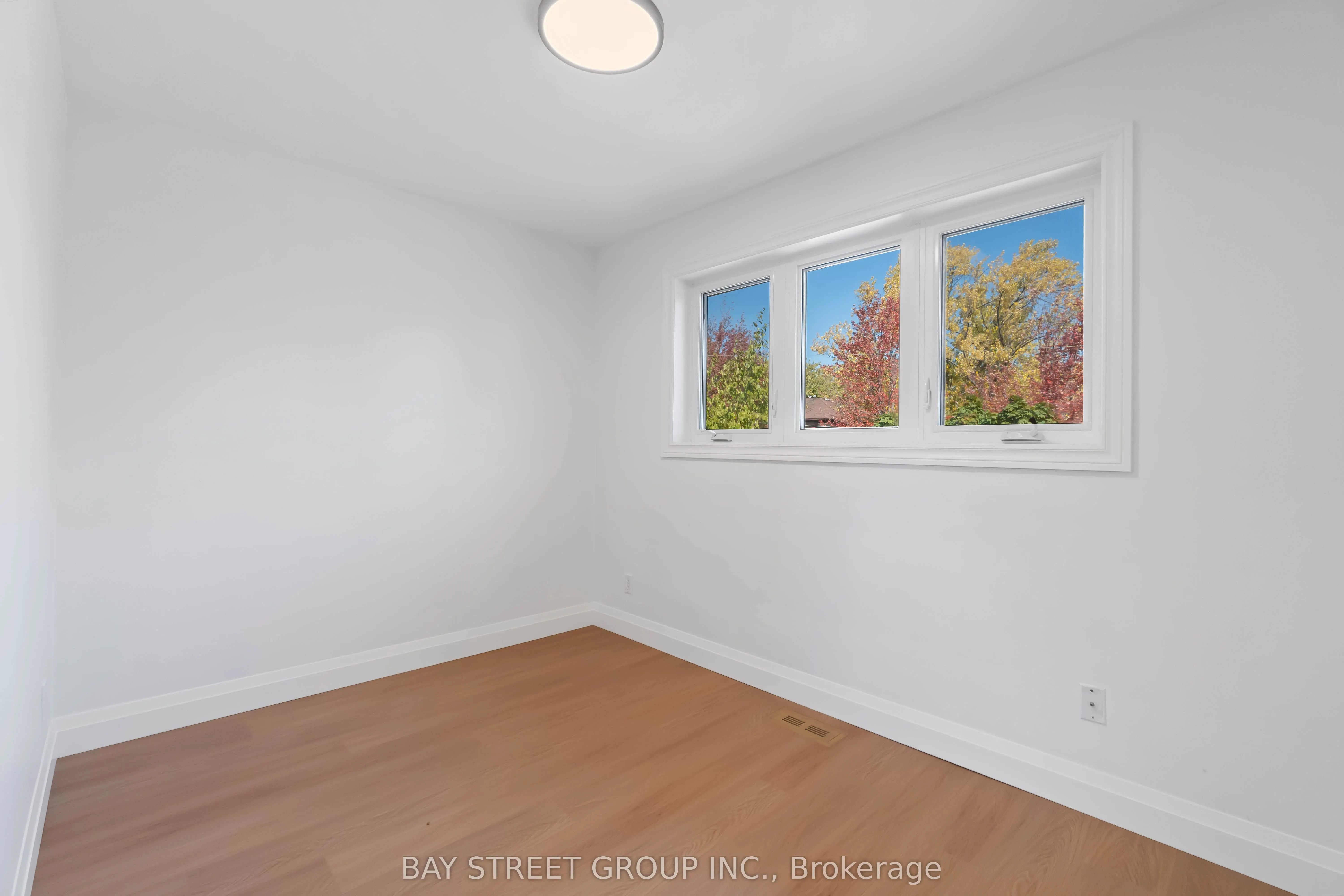 1372 Freeport Drive