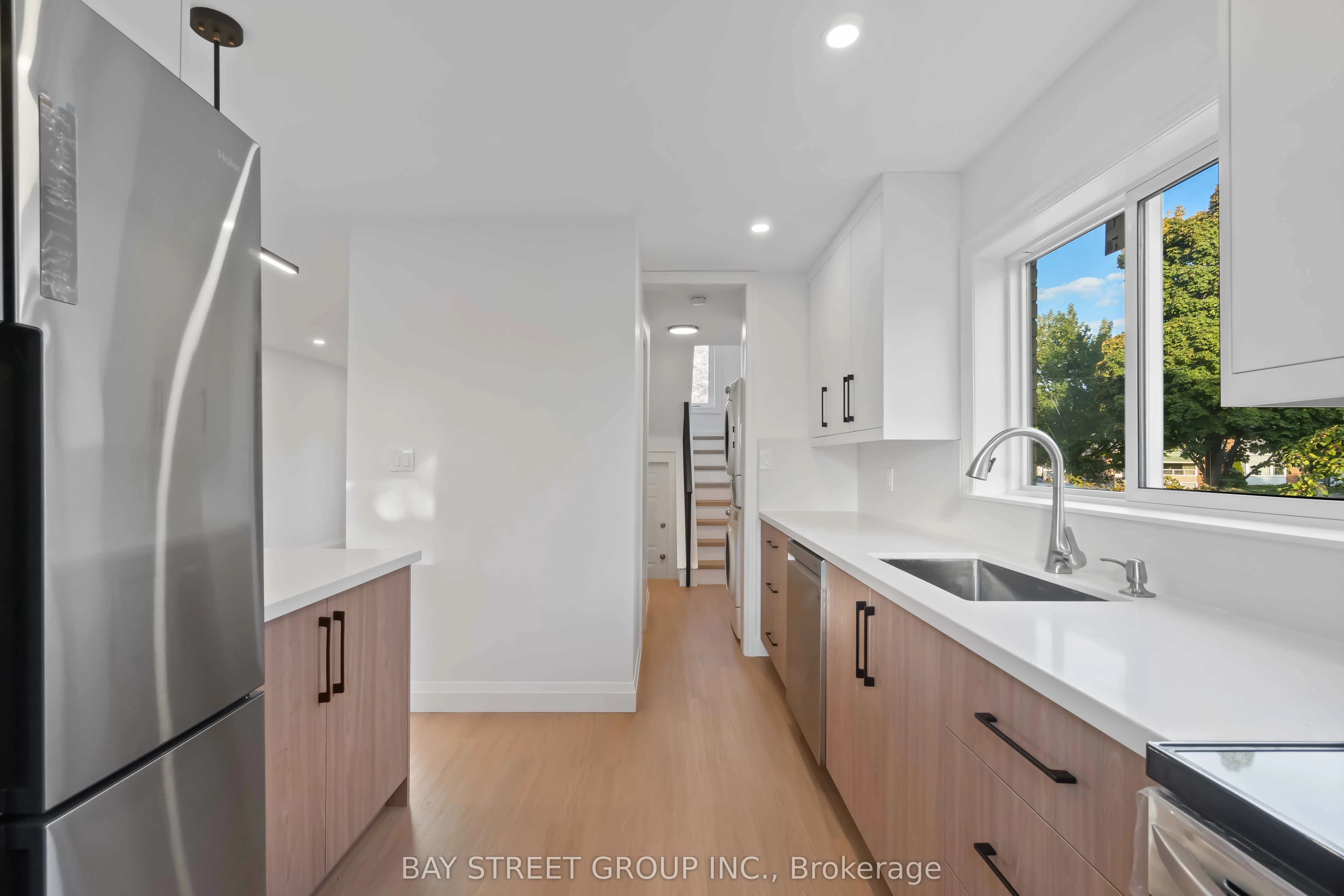 1372 Freeport Drive