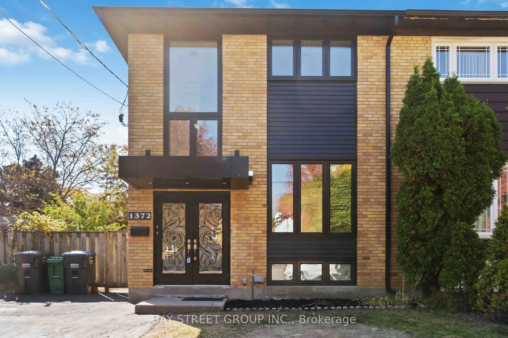 1372 Freeport Drive