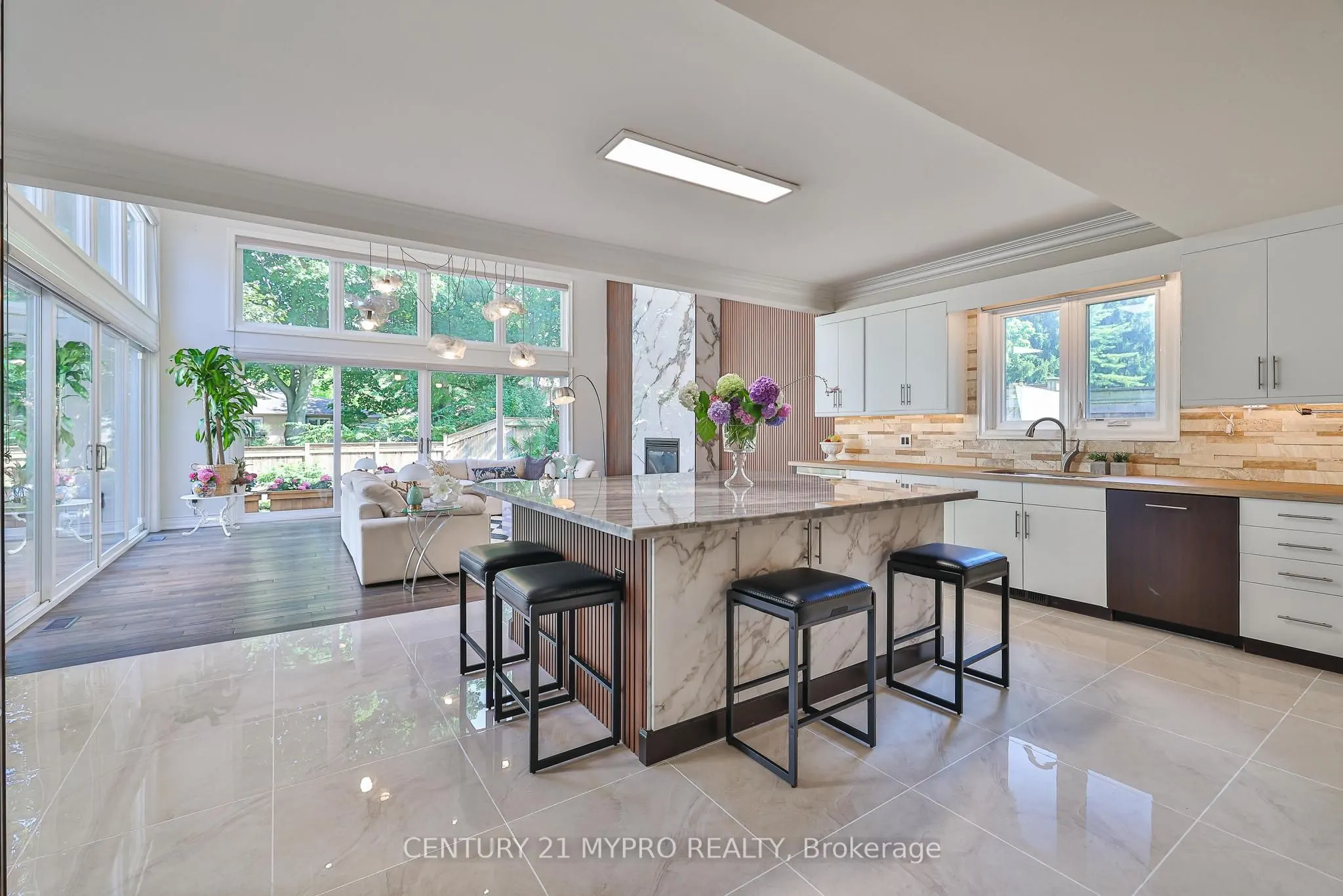 1508 Oakhill Drive