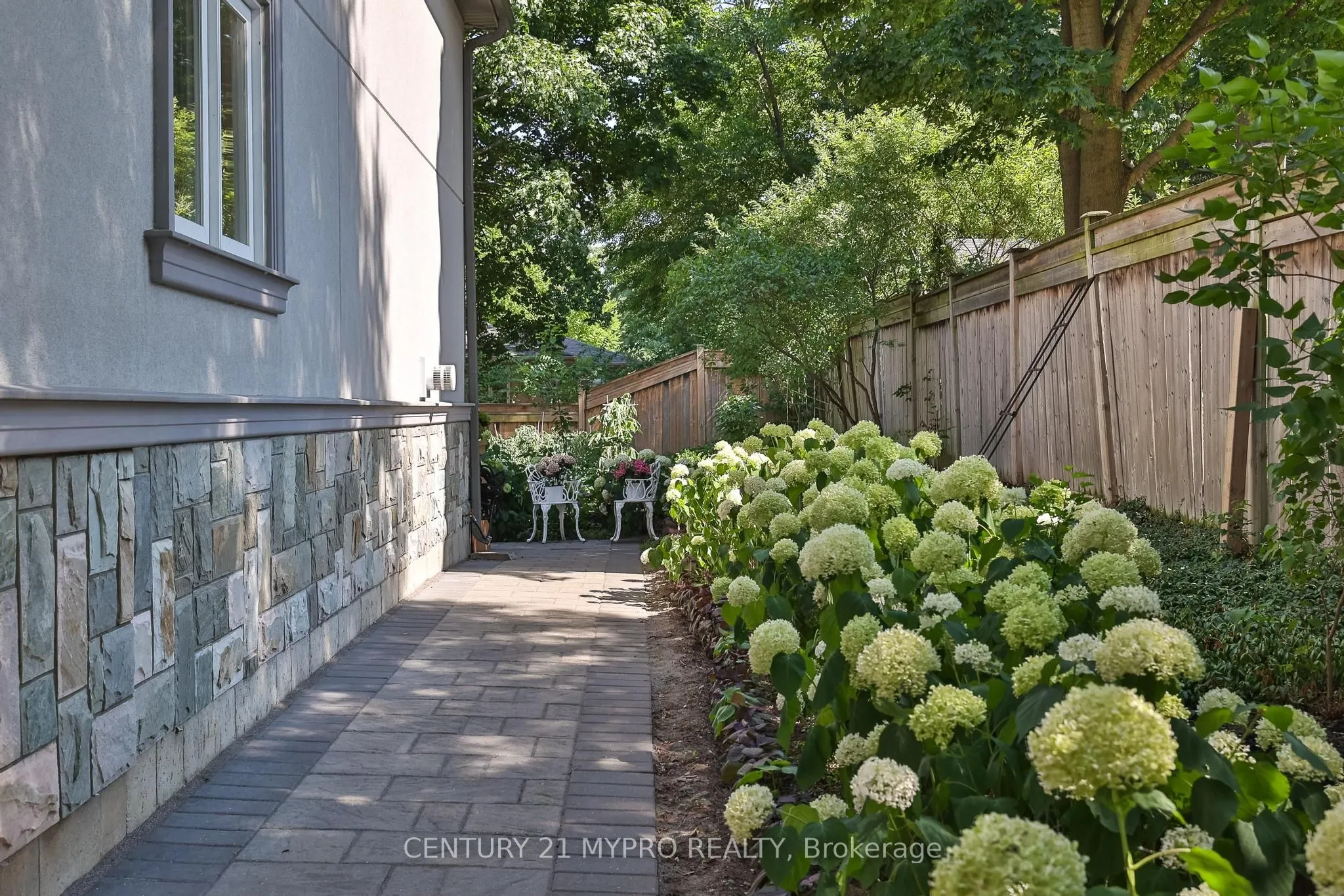 1508 Oakhill Drive