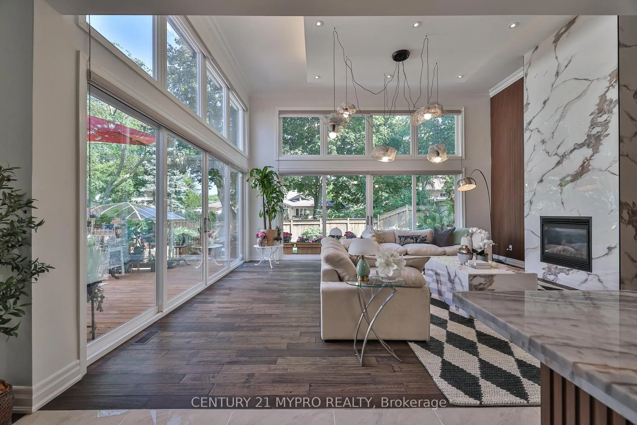 1508 Oakhill Drive