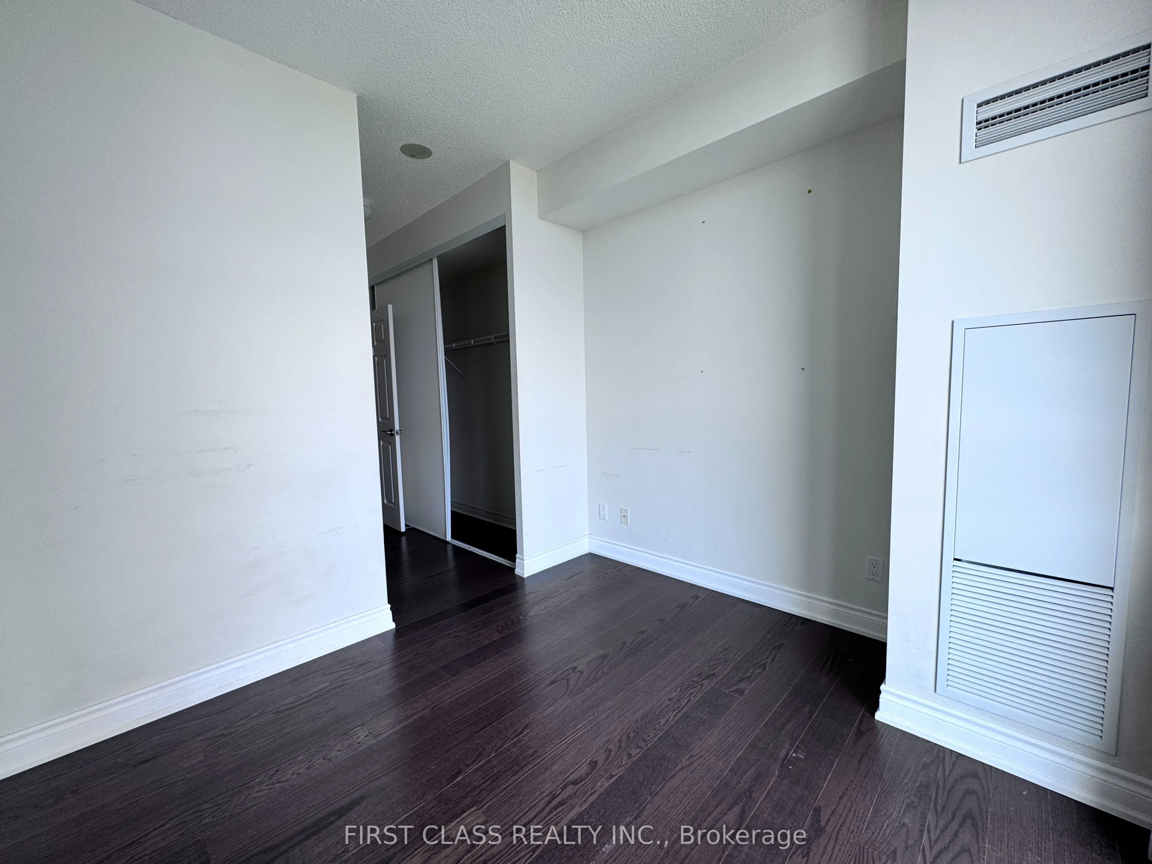 339 Rathburn Road W, #1615