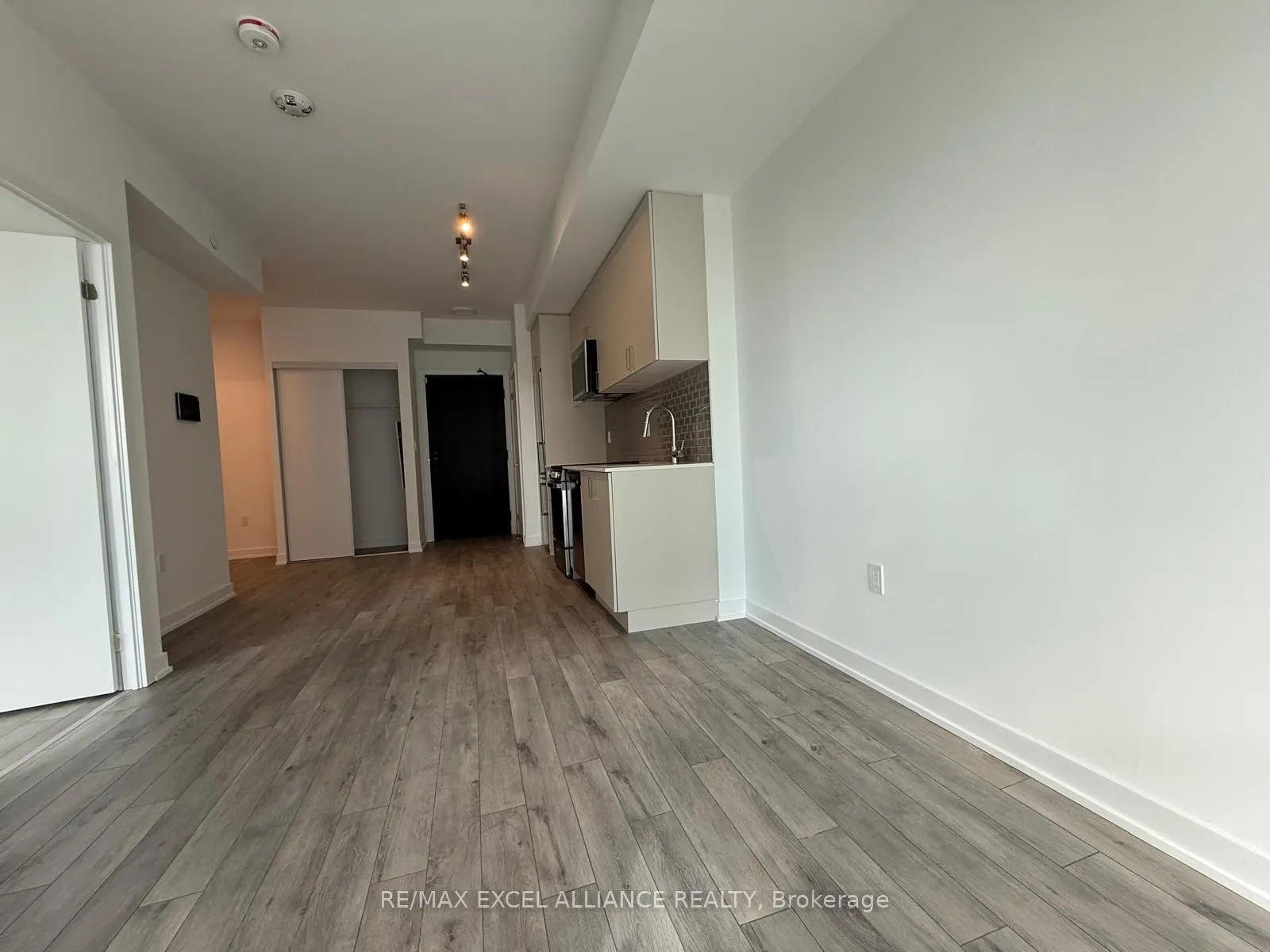 1005 Dundas Street E, #608