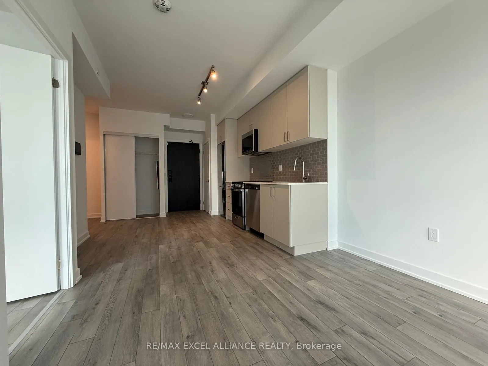 1005 Dundas Street E, #608