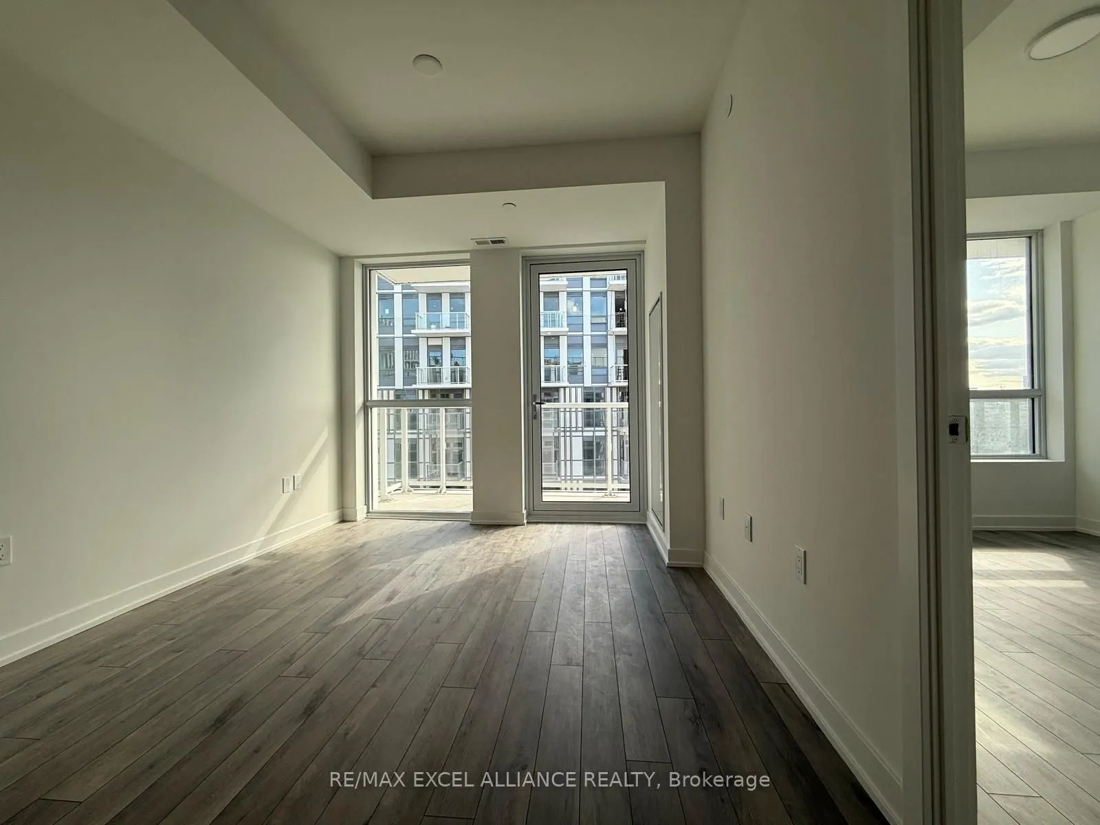 1005 Dundas Street E, #608